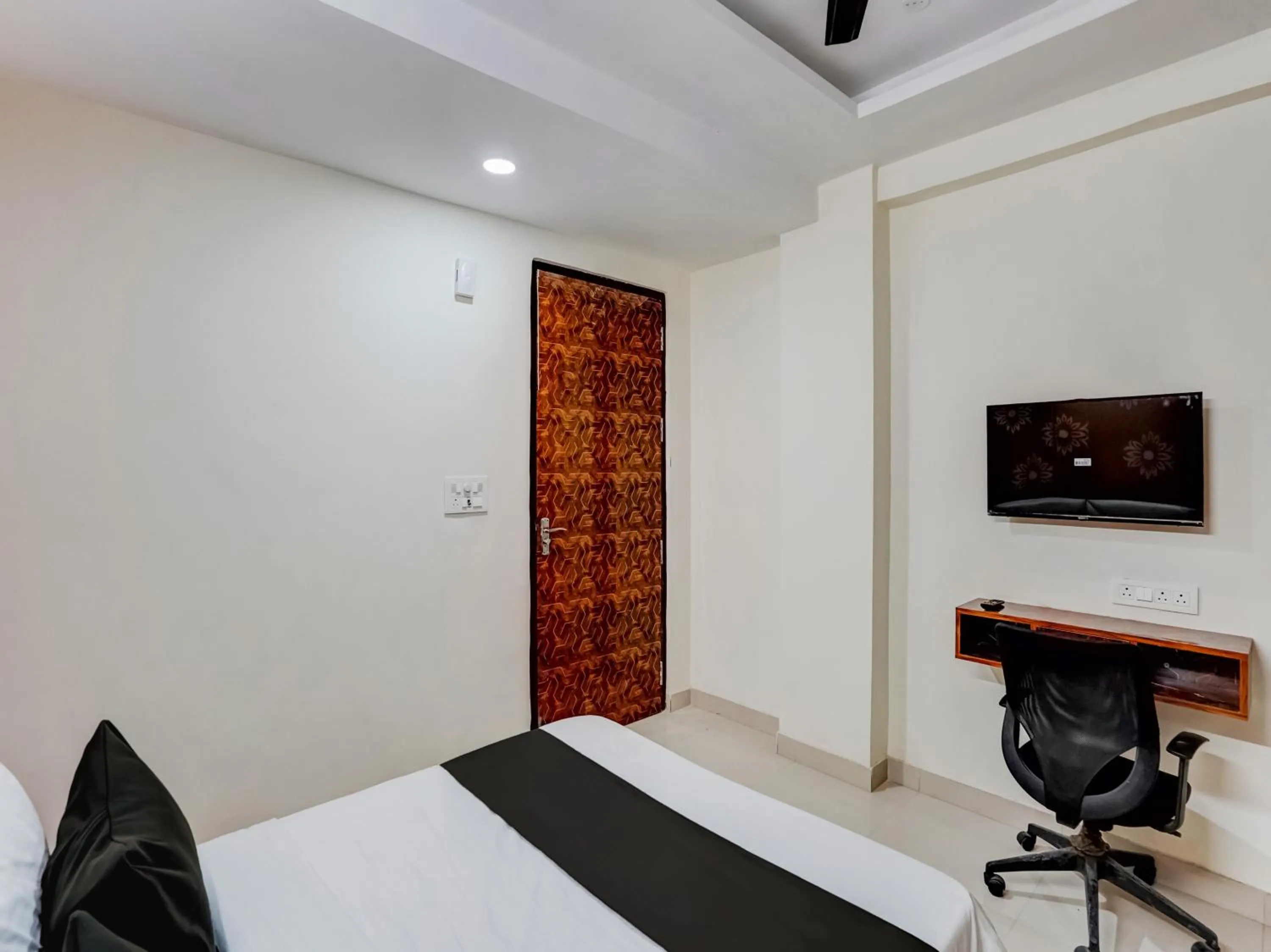 Bedroom, Bed in Hotel O The Moon