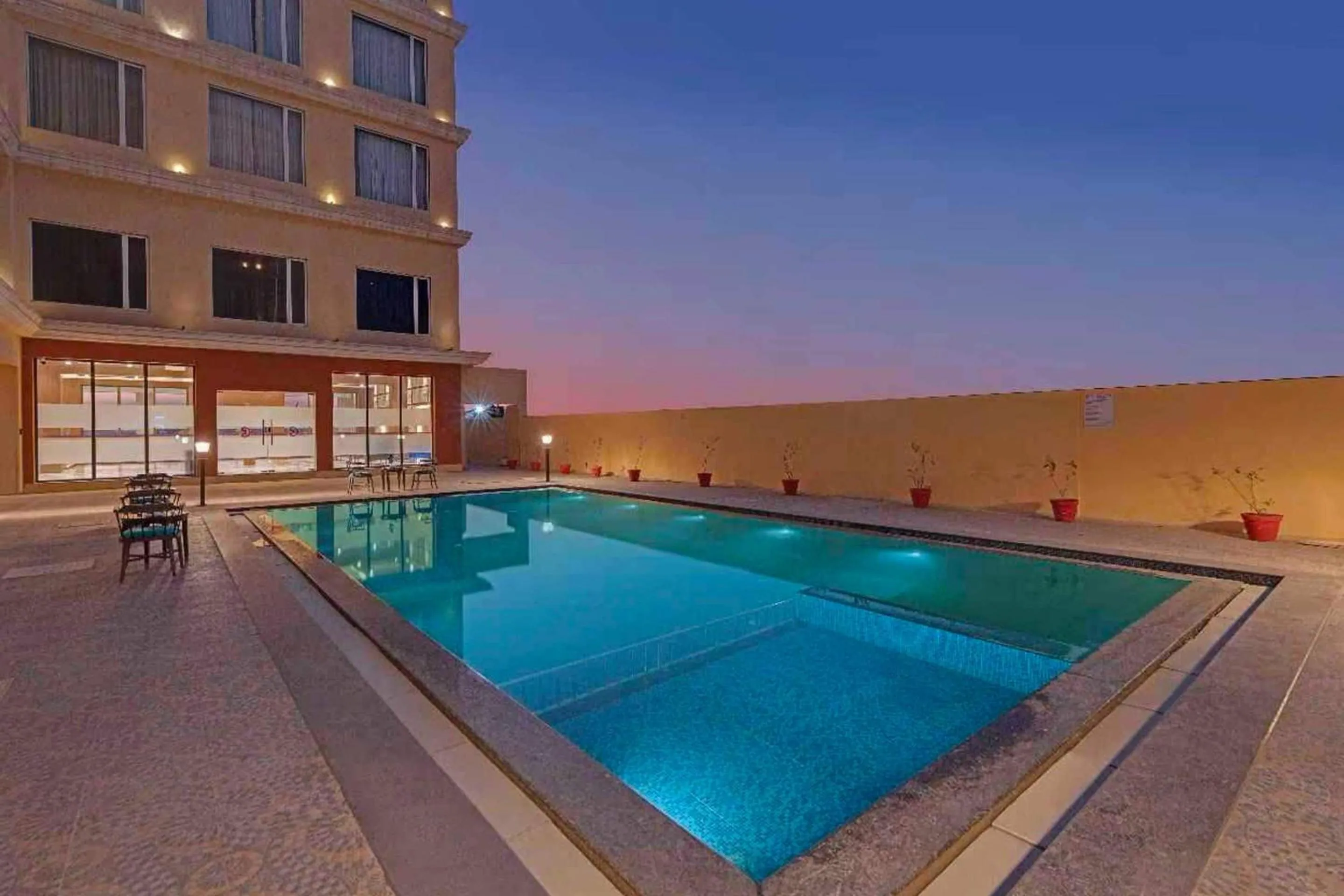 Swimming pool in Clubhouse Hotel Morbi