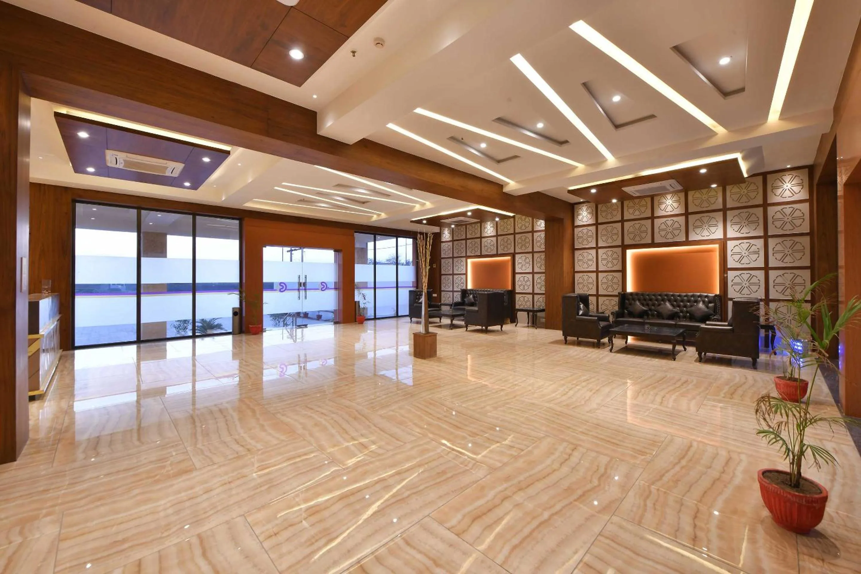 Lobby or reception in Clubhouse Hotel Morbi