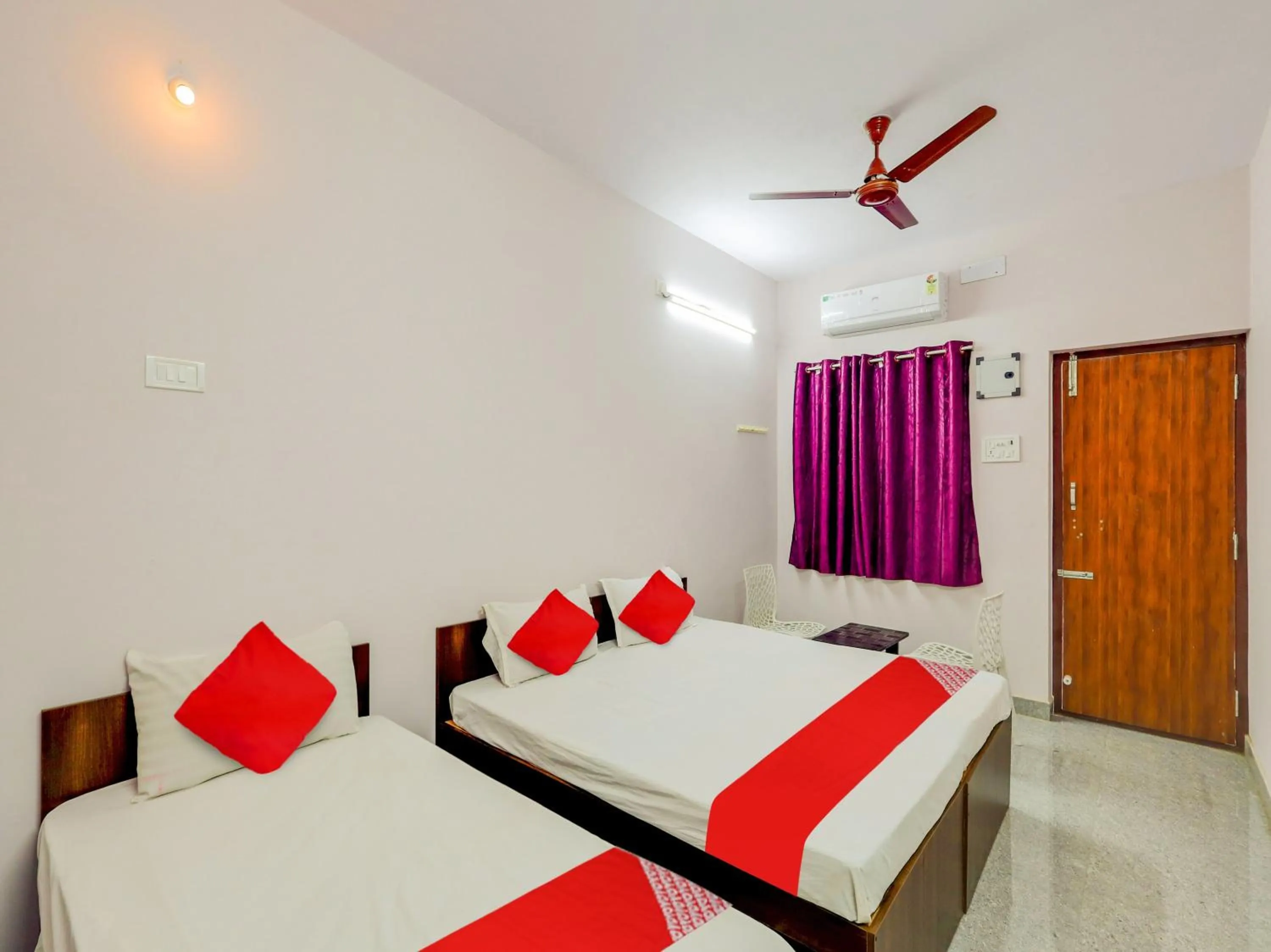 Bedroom in Hotel O Ram Residency