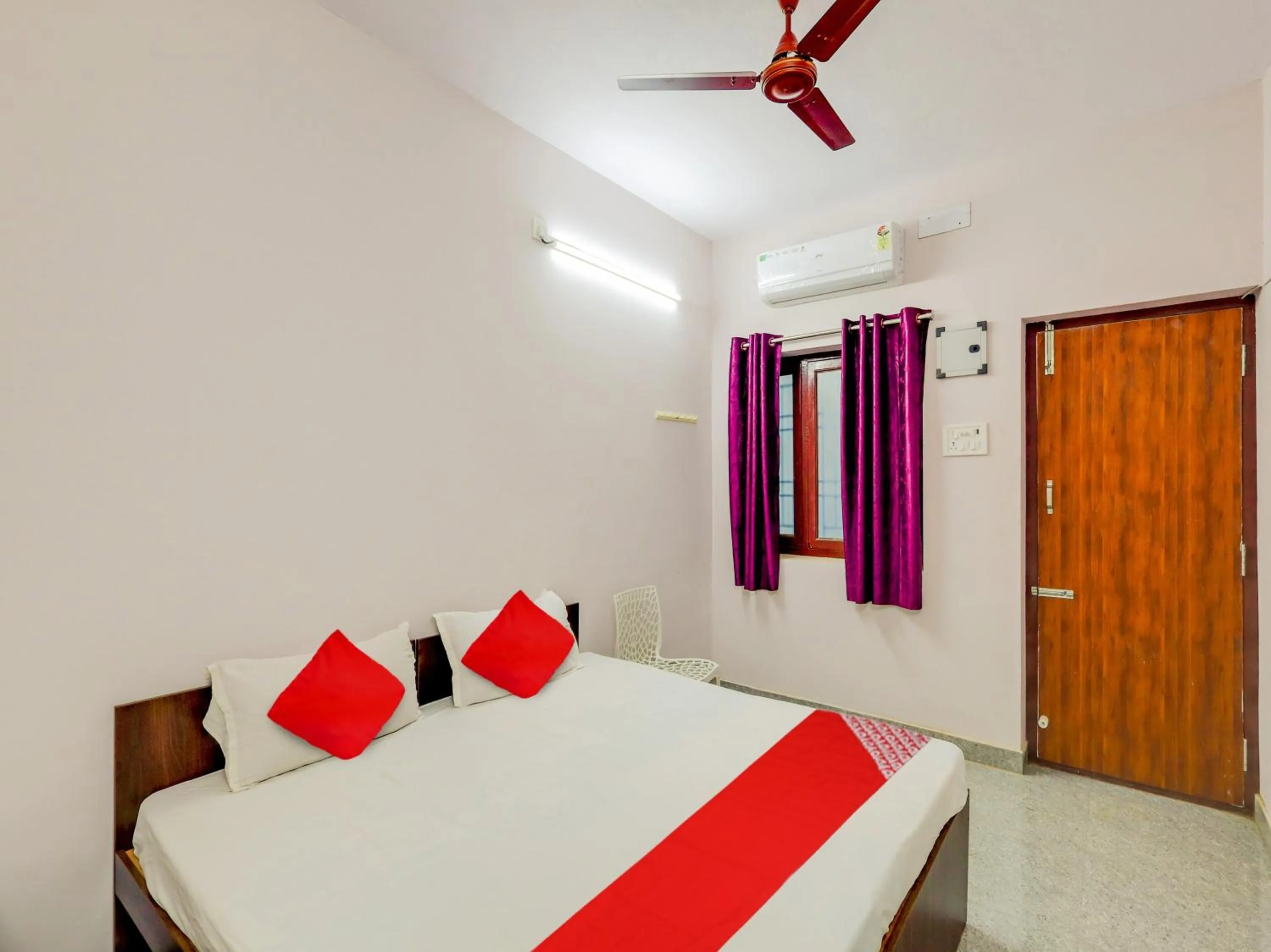Bedroom in Hotel O Ram Residency