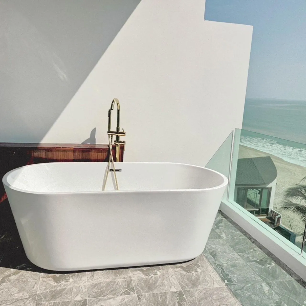 Balcony/Terrace in Hotel Villa AoKhanom Beachfront