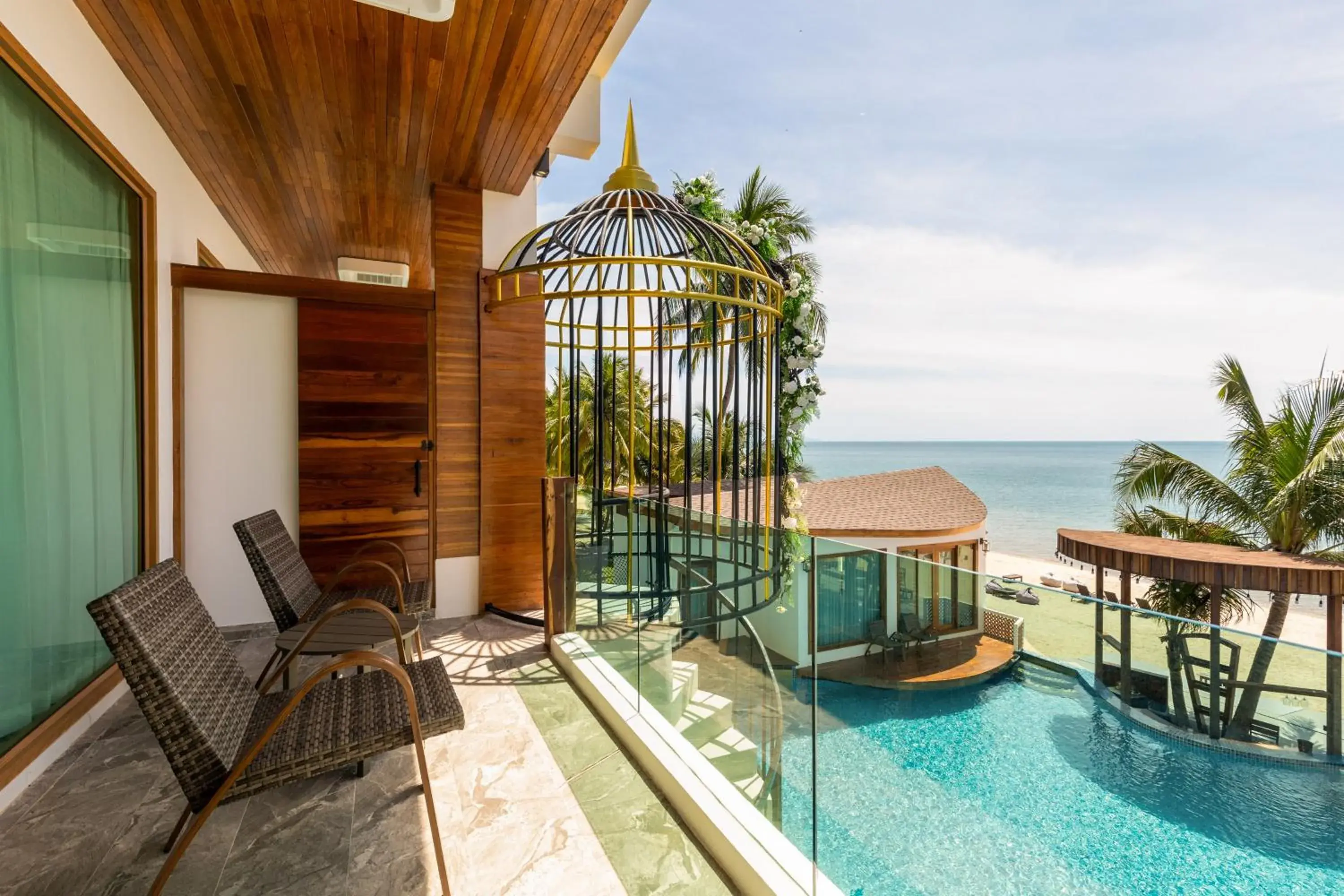 Deluxe Double Room with Pool Access in Hotel Villa AoKhanom Beachfront Deluxe Double Room with Pool Access in Hotel Villa AoKhanom Beachfront