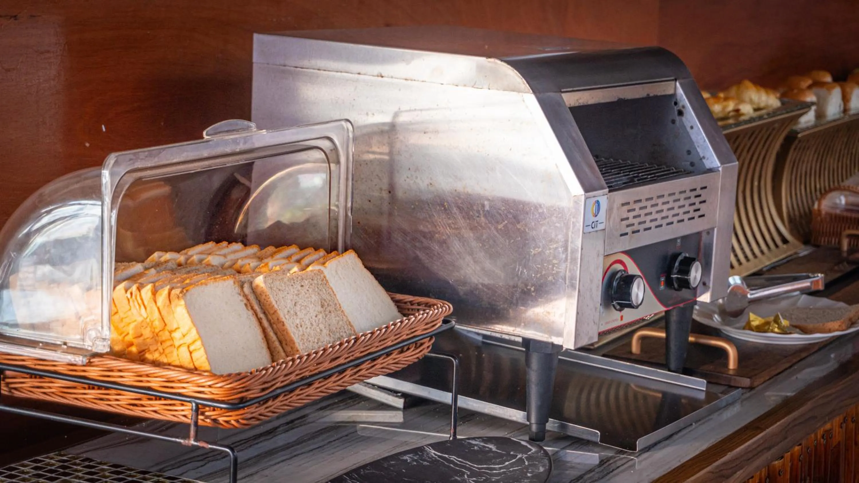 Breakfast in Hotel Villa AoKhanom Beachfront