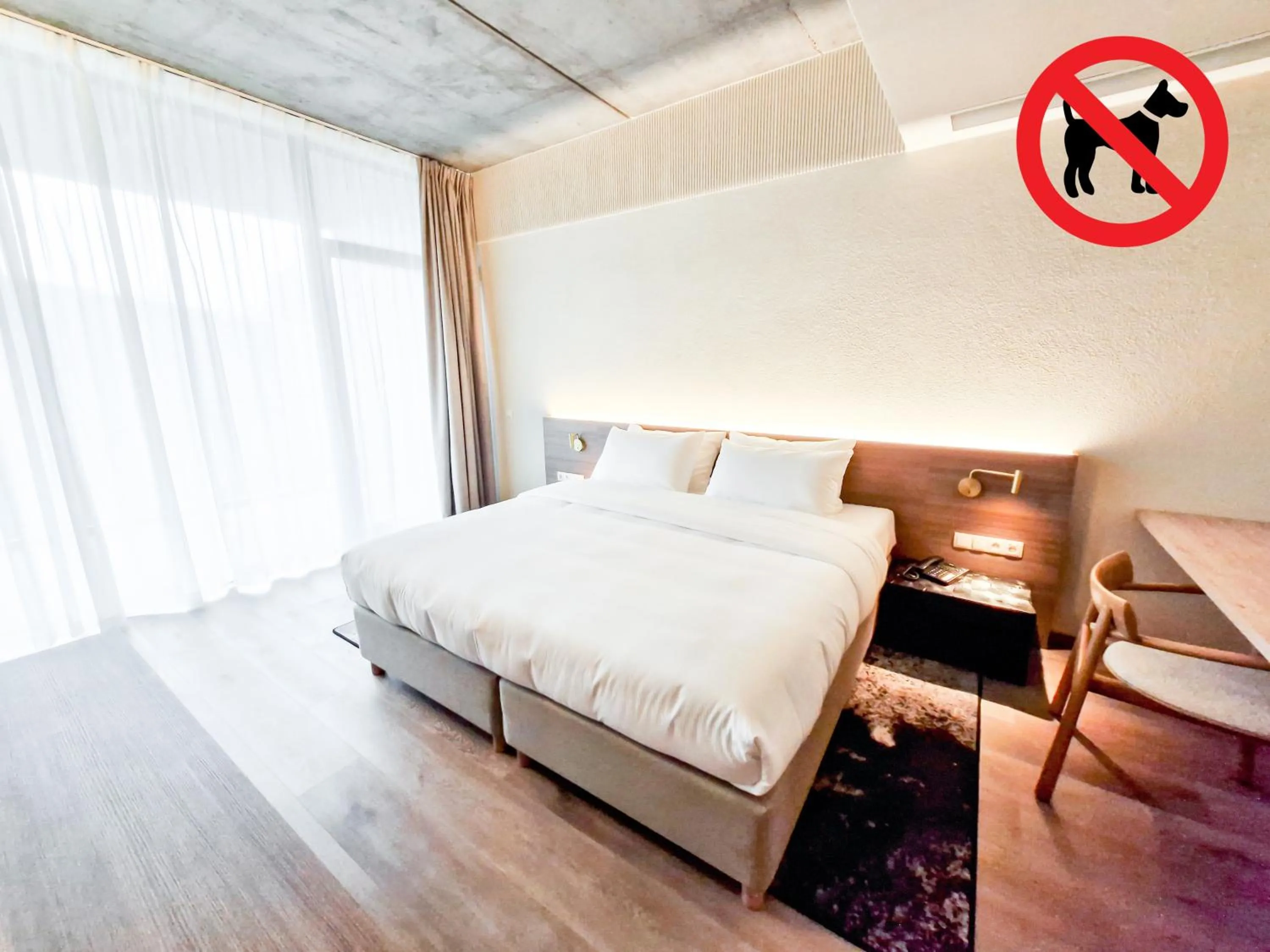 Communal lounge/ TV room, Bed in Hotel GLAR Conference & SPA