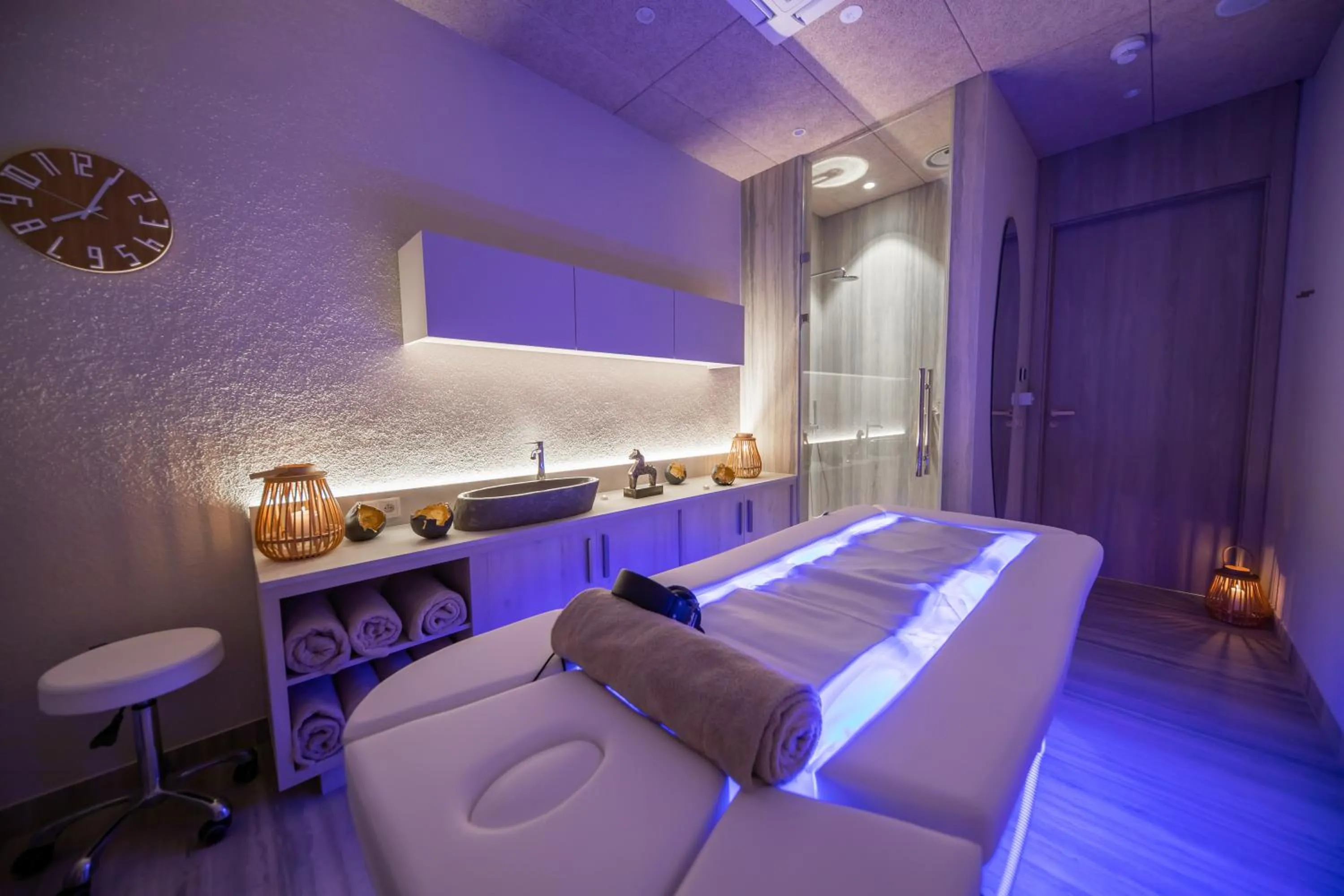 Massage in Hotel GLAR Conference & SPA