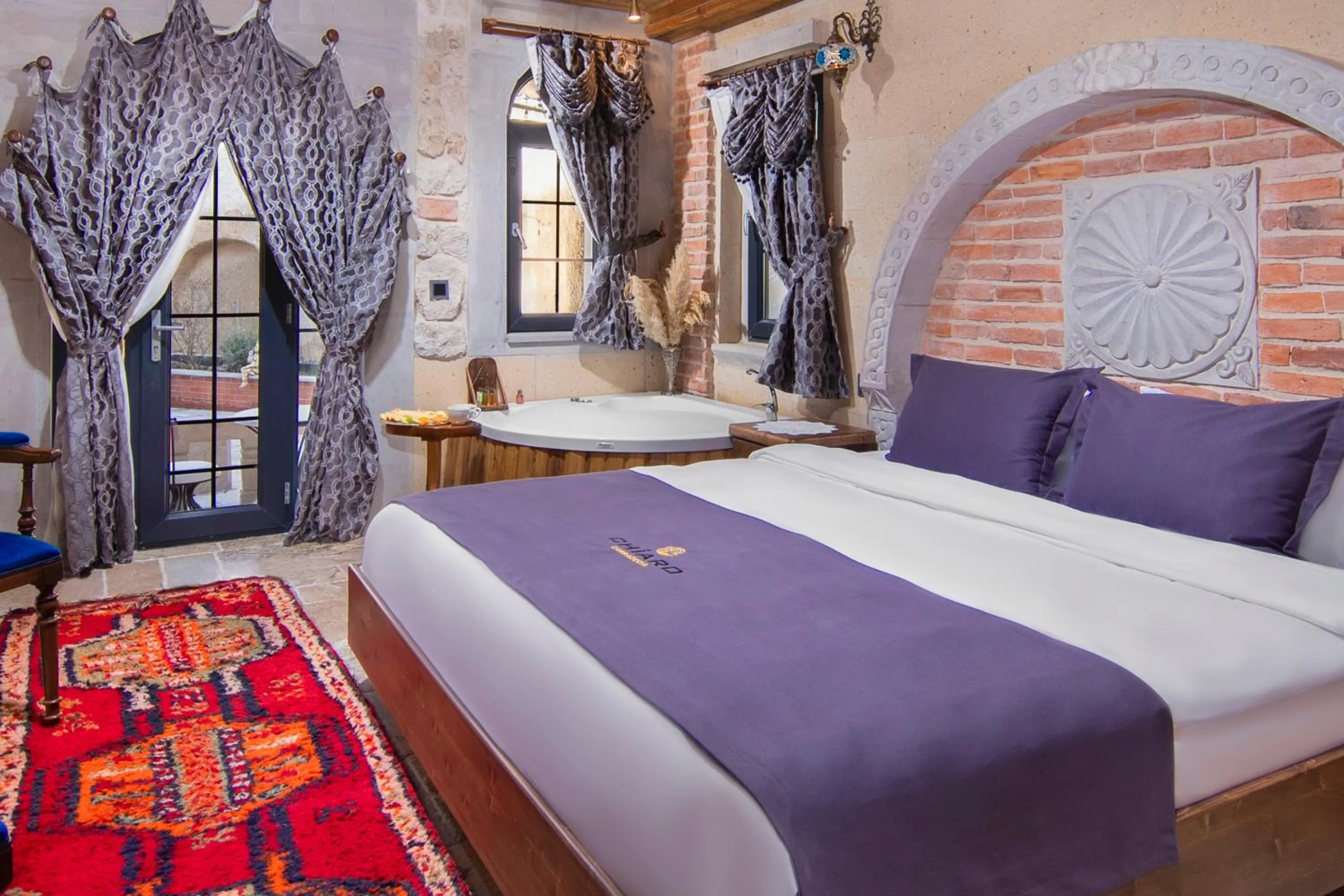 Bed in Cappadocia Chiaro