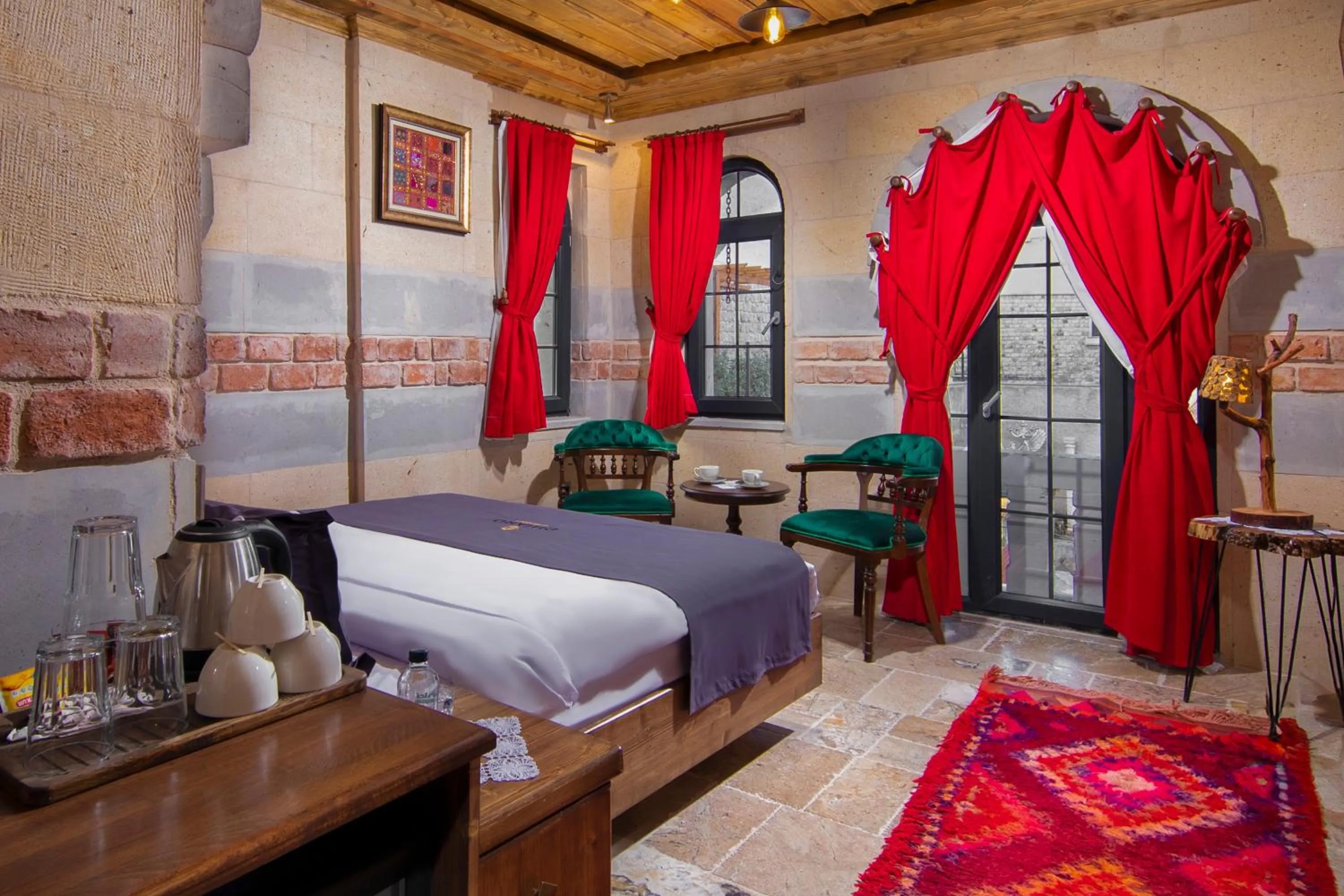 Bed in Cappadocia Chiaro