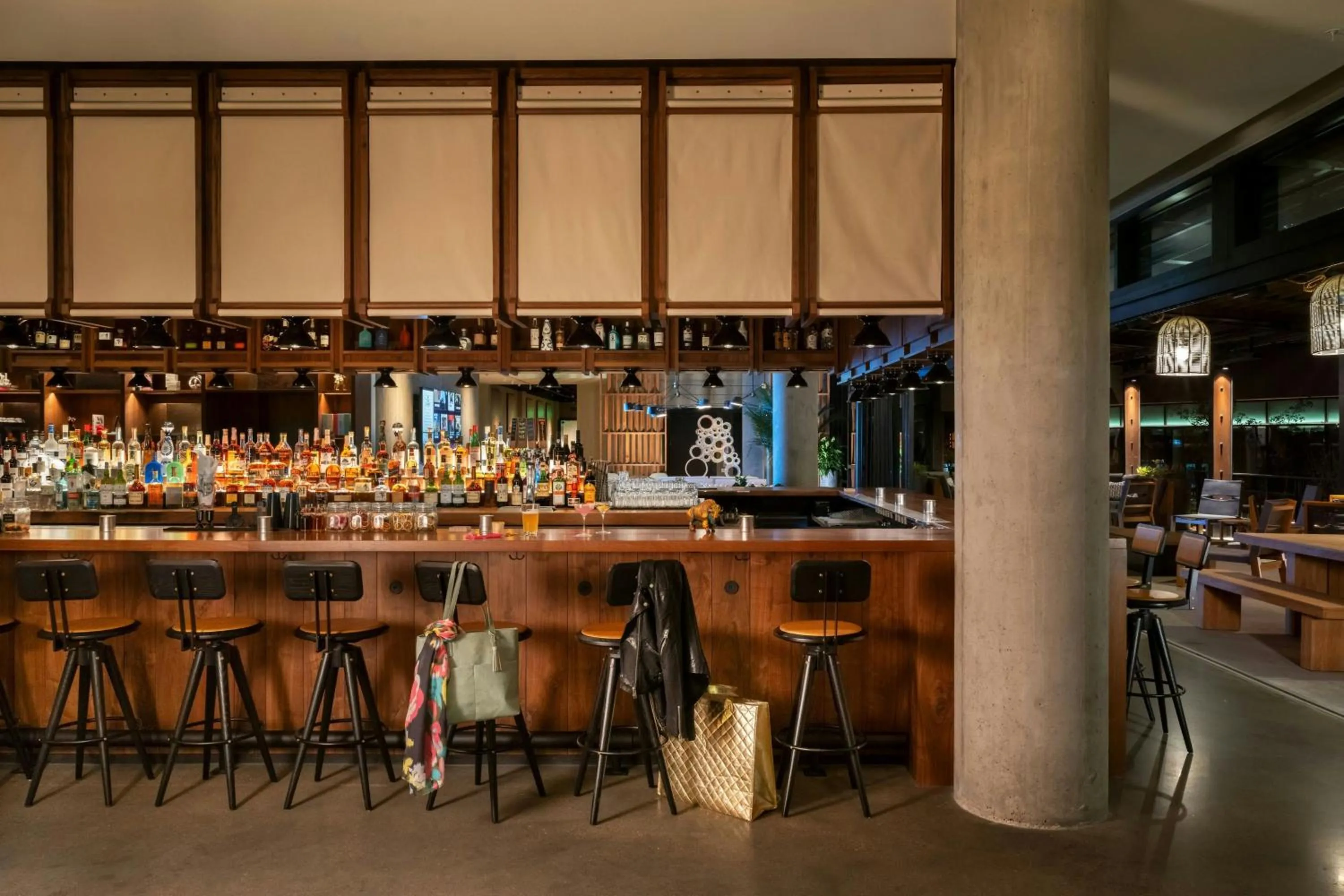 Lounge or bar in Moxy Boulder University