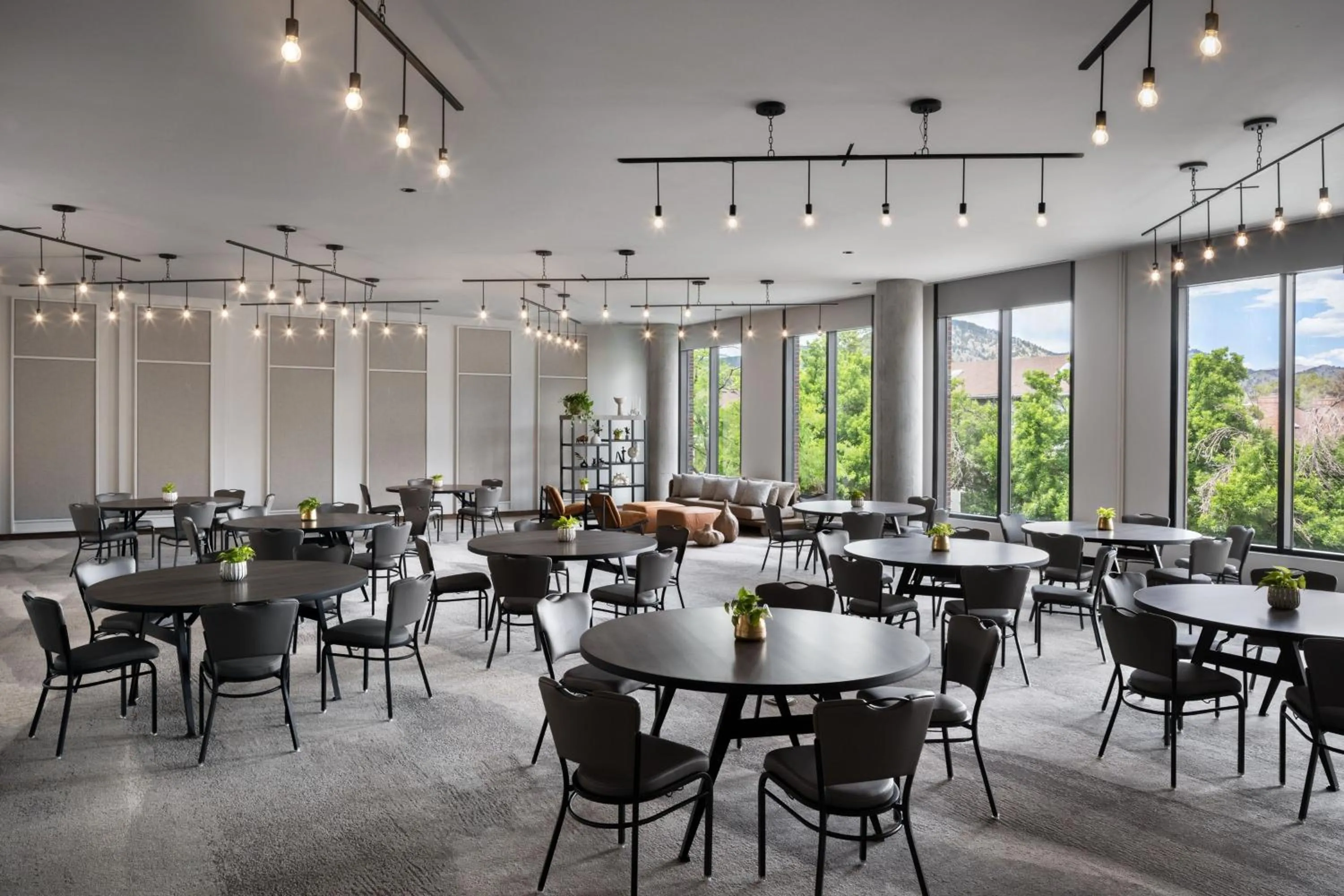 Meeting/conference room in Moxy Boulder University