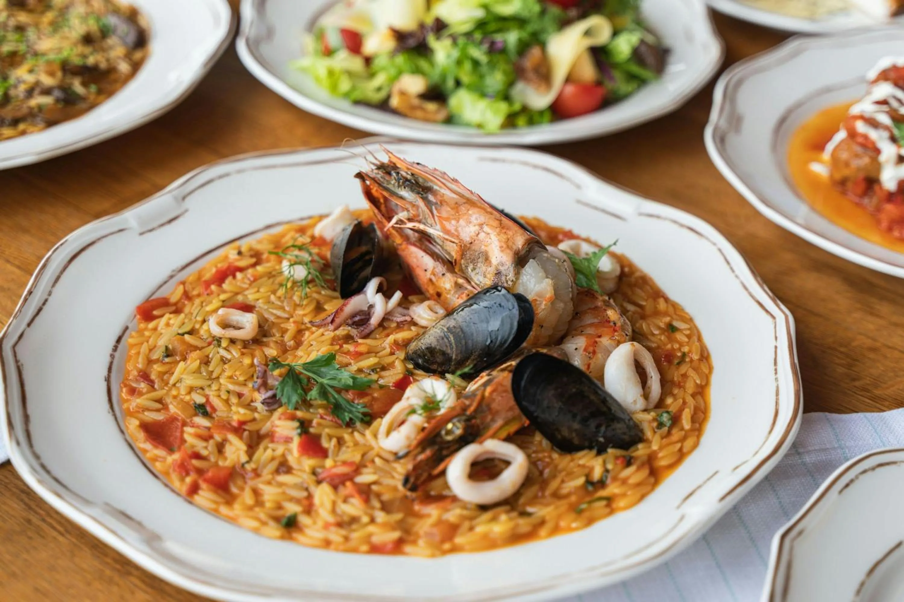 Restaurant/places to eat in The St. Regis Al Mouj Muscat Resort