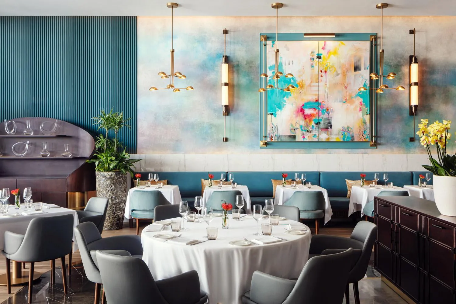 Restaurant/places to eat in The St. Regis Al Mouj Muscat Resort