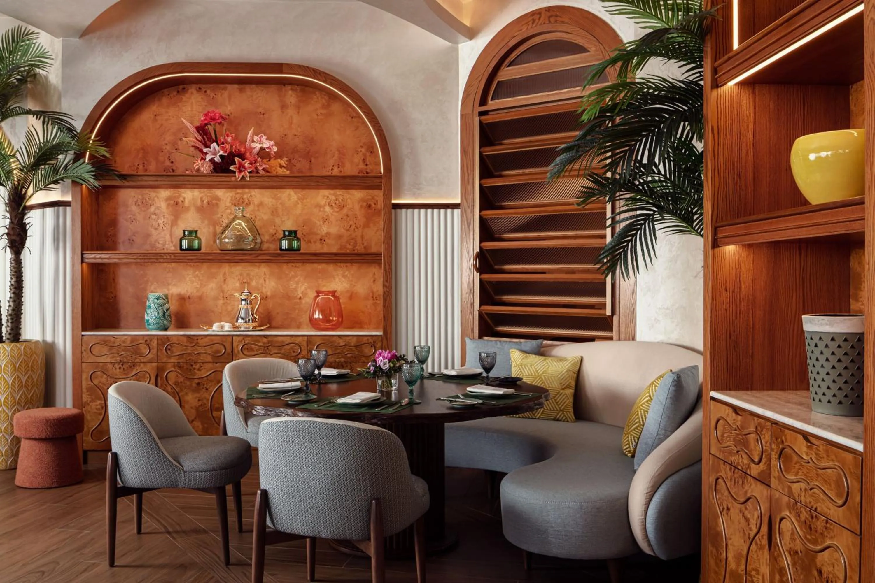 Restaurant/places to eat in The St. Regis Al Mouj Muscat Resort