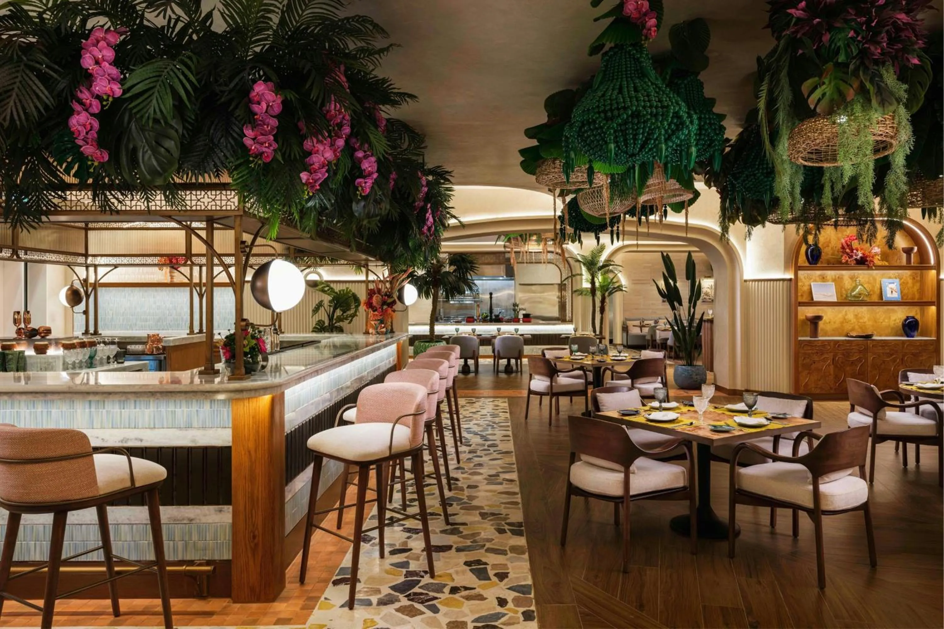 Restaurant/places to eat in The St. Regis Al Mouj Muscat Resort