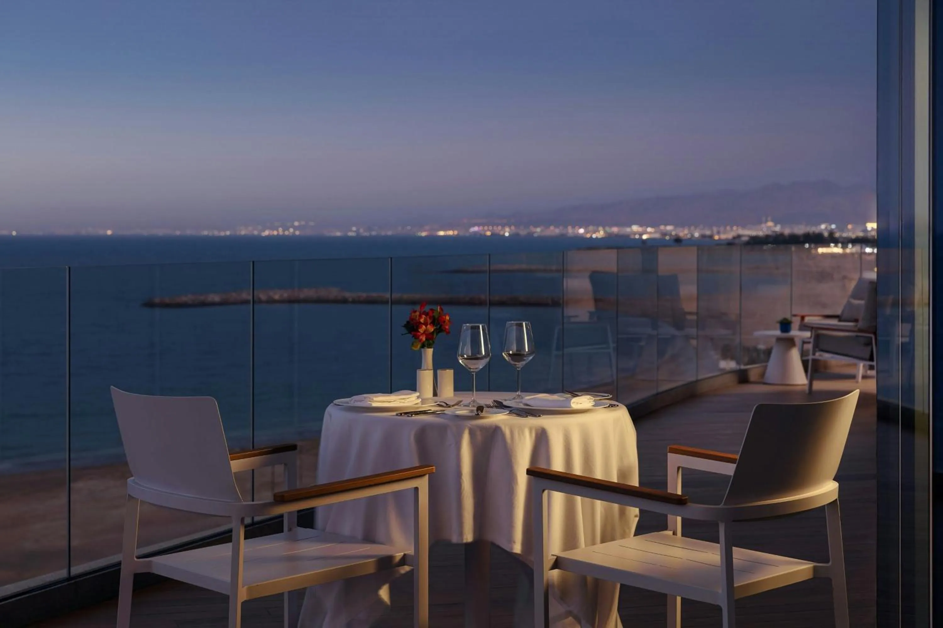 Restaurant/places to eat in The St. Regis Al Mouj Muscat Resort