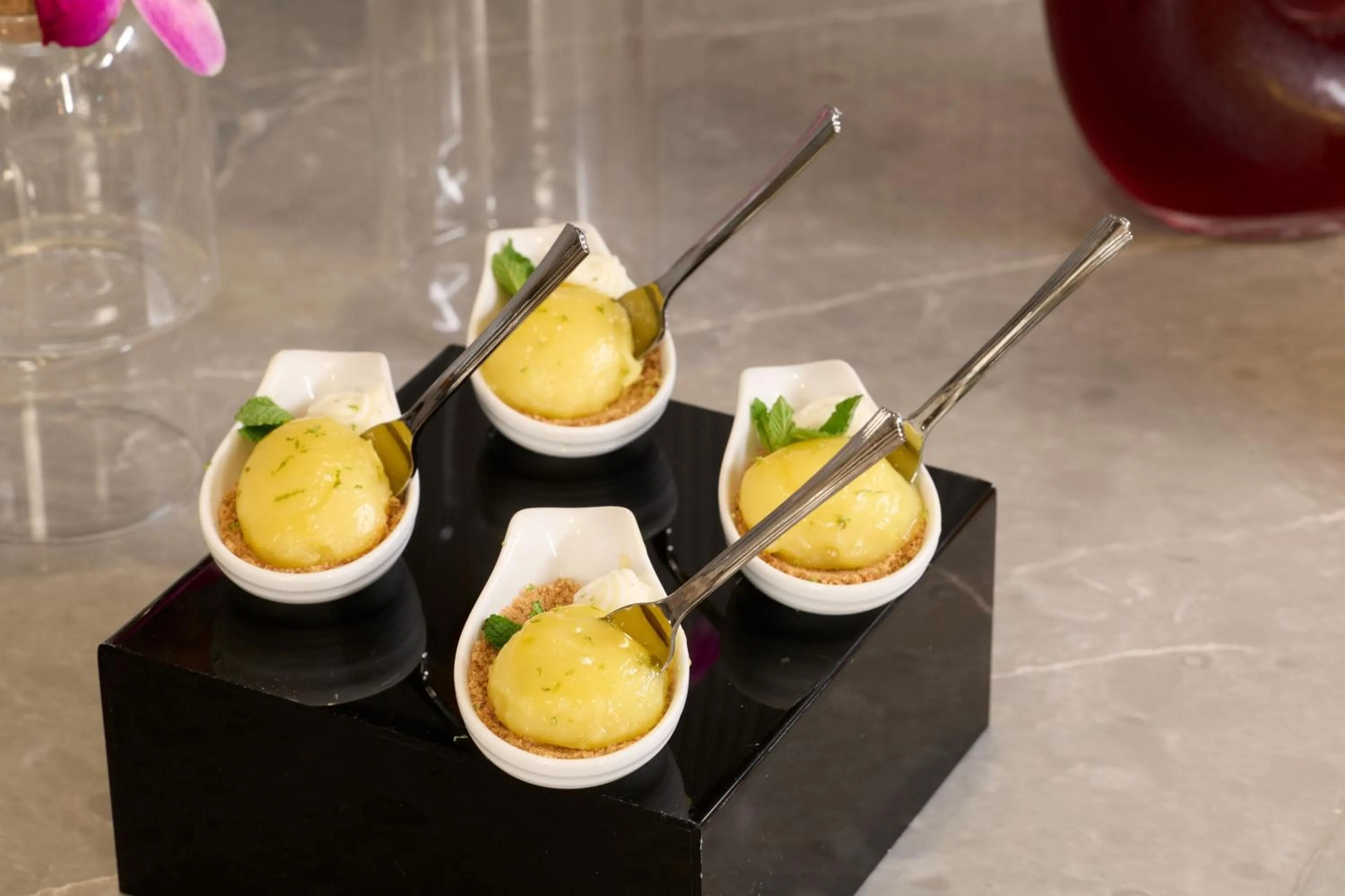 Lounge or bar in Palmetto Marriott Resort & Spa