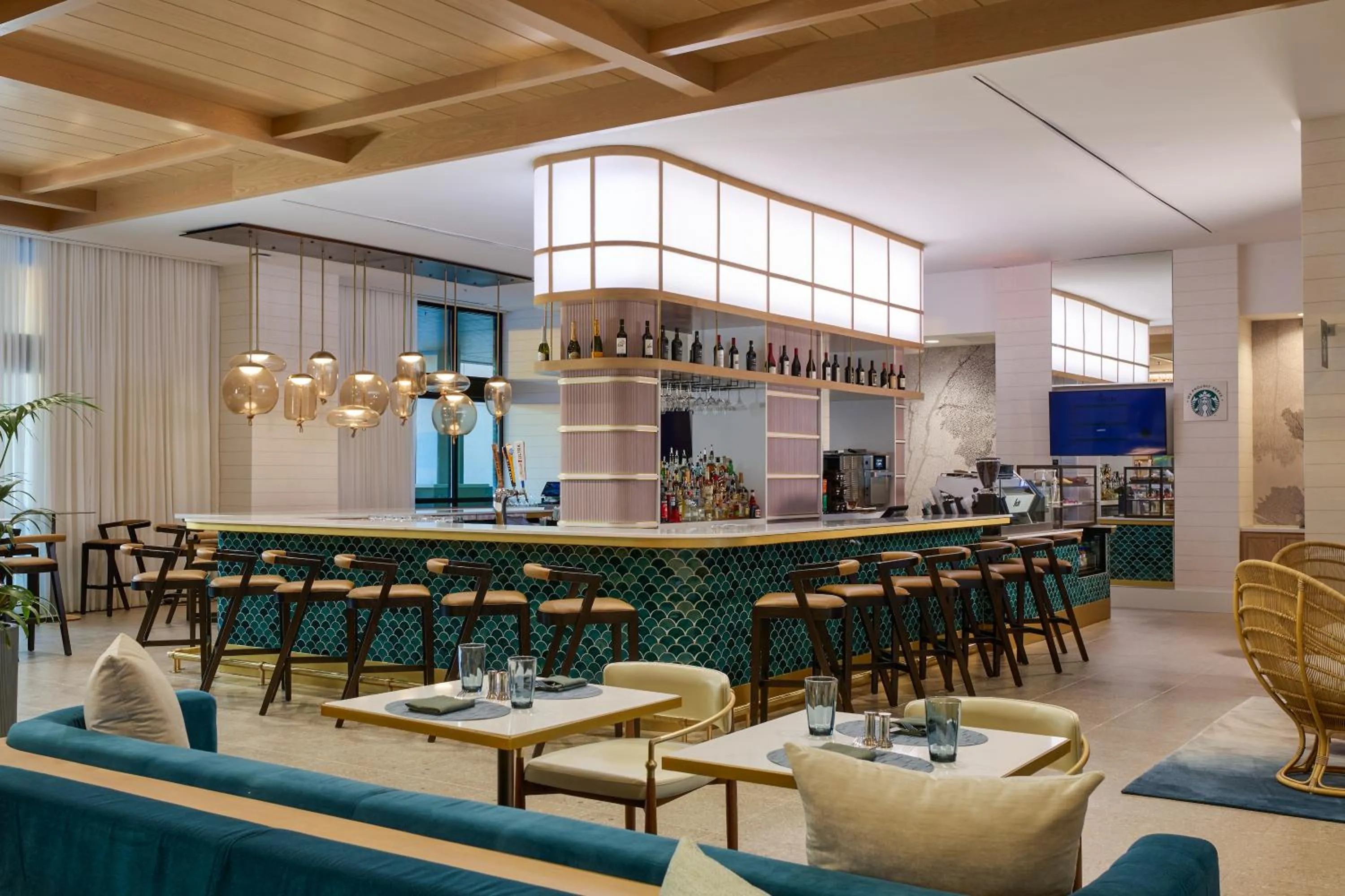 Lounge or bar in Palmetto Marriott Resort & Spa