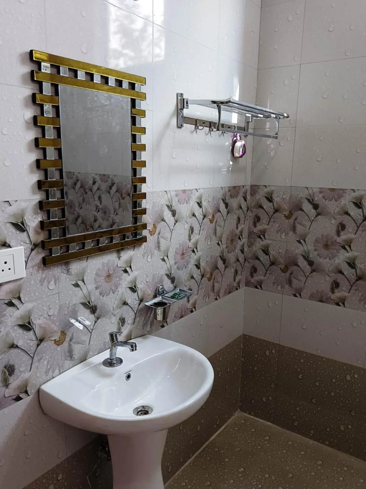 Bathroom in Yuvraj Nature Resort