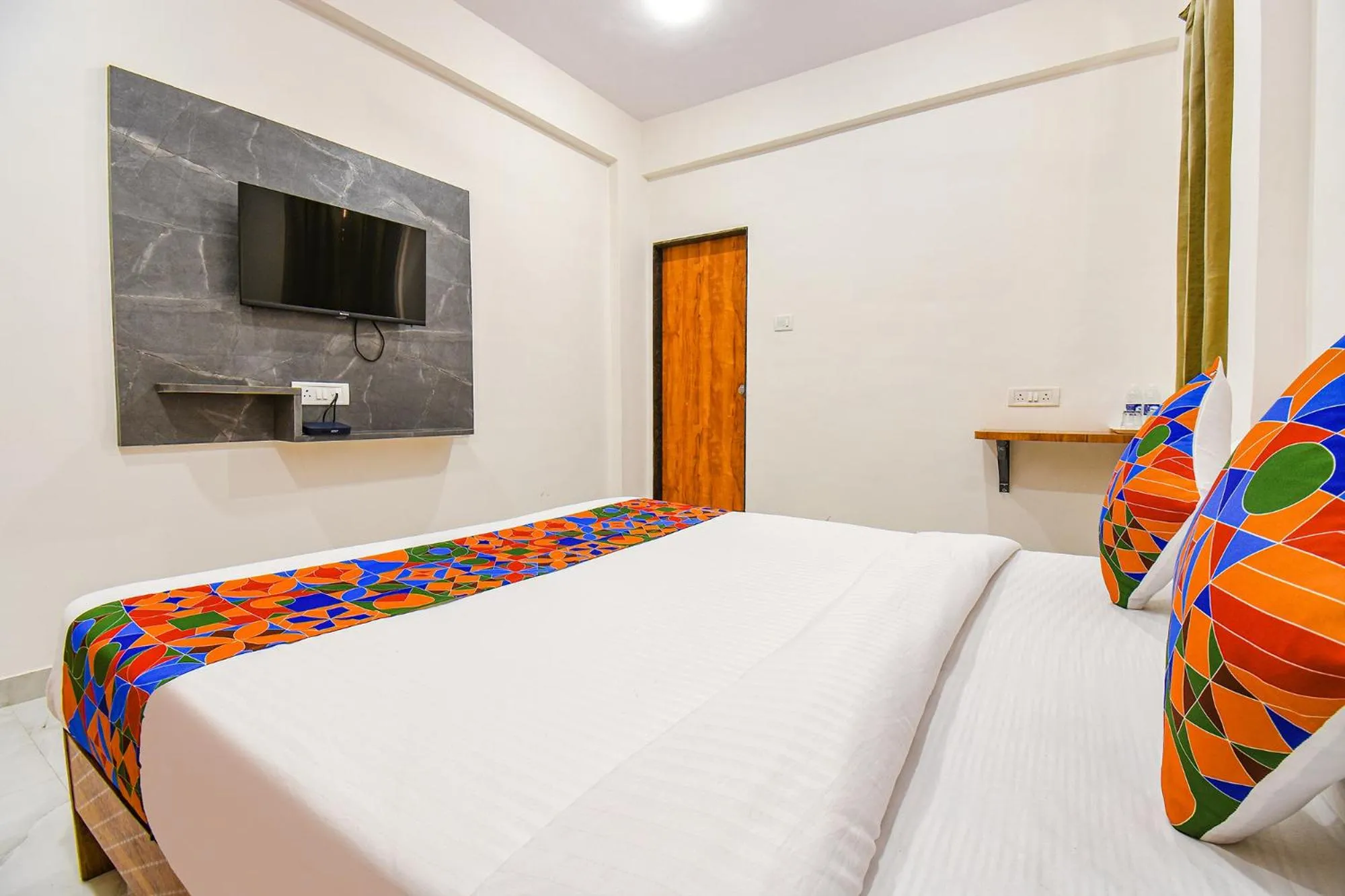 Bed in FabHotel Prime Esta Inn - Nr Twin Tower, Viman Nagar