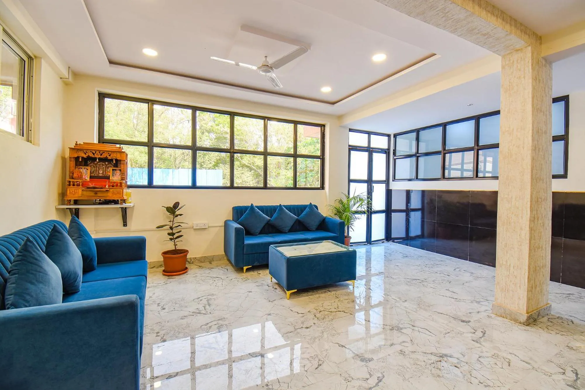 Seating area in FabHotel Prime Esta Inn - Nr Twin Tower, Viman Nagar