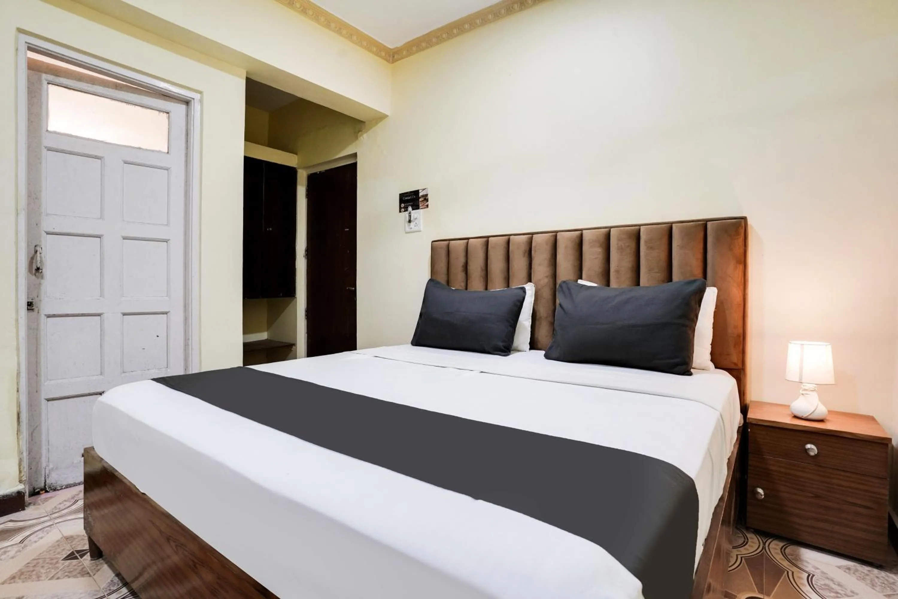 Bedroom, Bed in Super Collection O Calangute