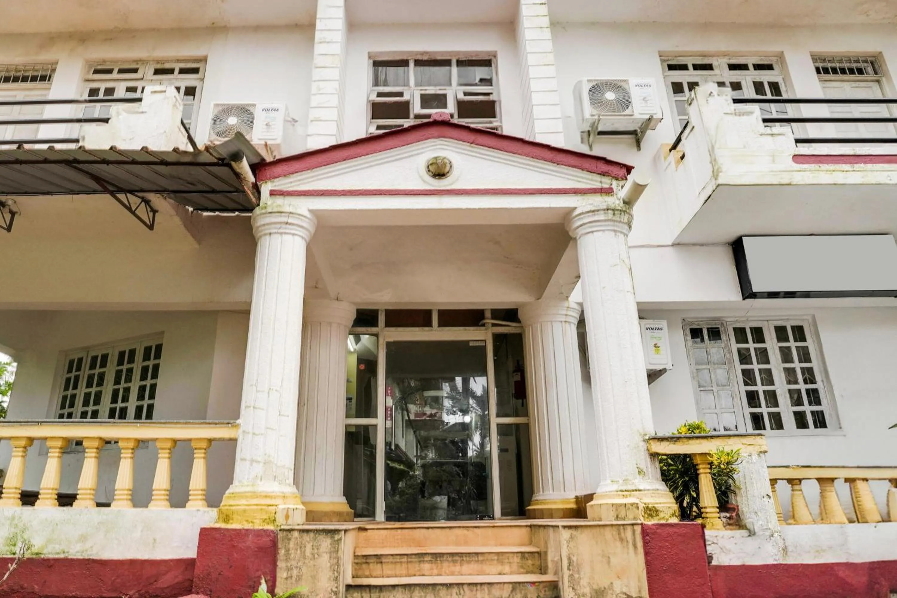 Facade/entrance in Super Collection O Calangute