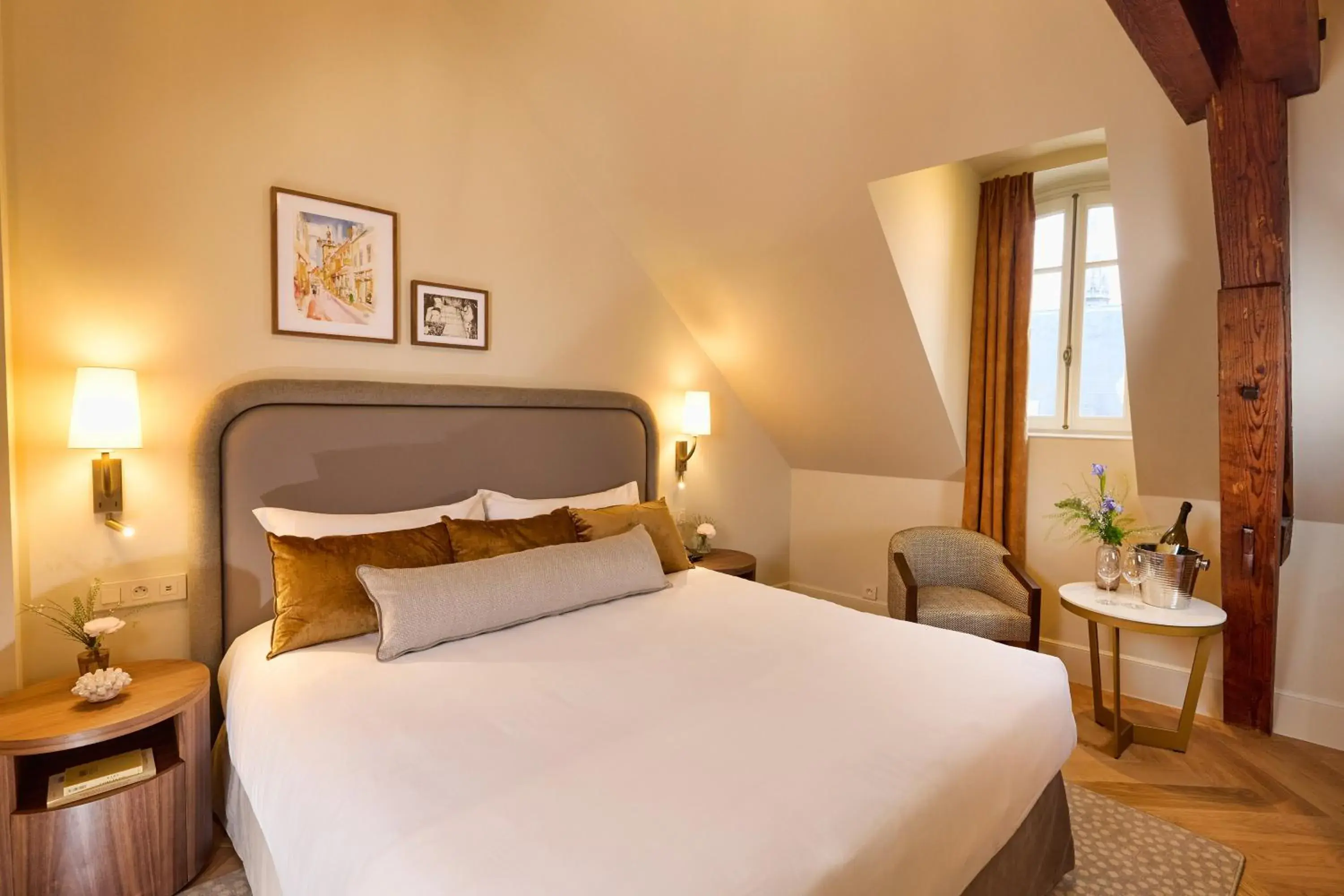 Standard King Room in Maison 1896 Standard King Room in Maison 1896