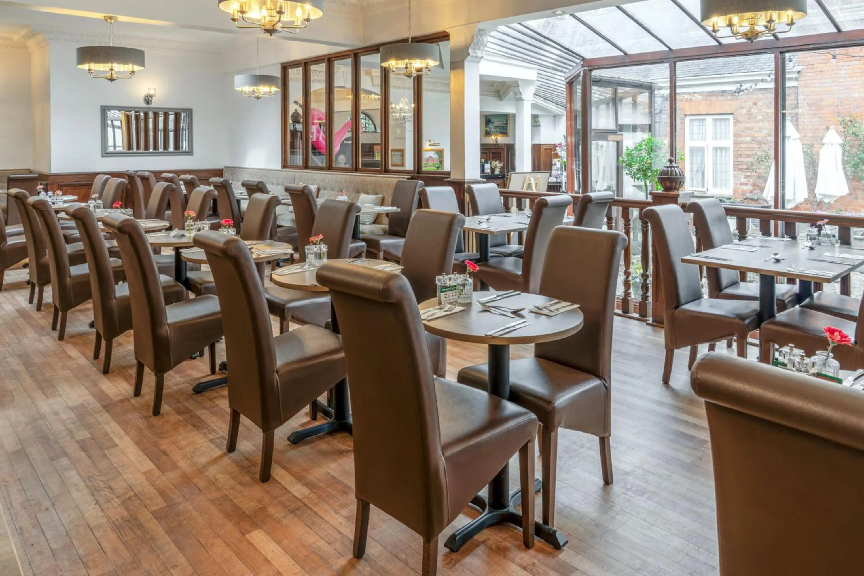 Restaurant/places to eat in Bosworth Hall Hotel