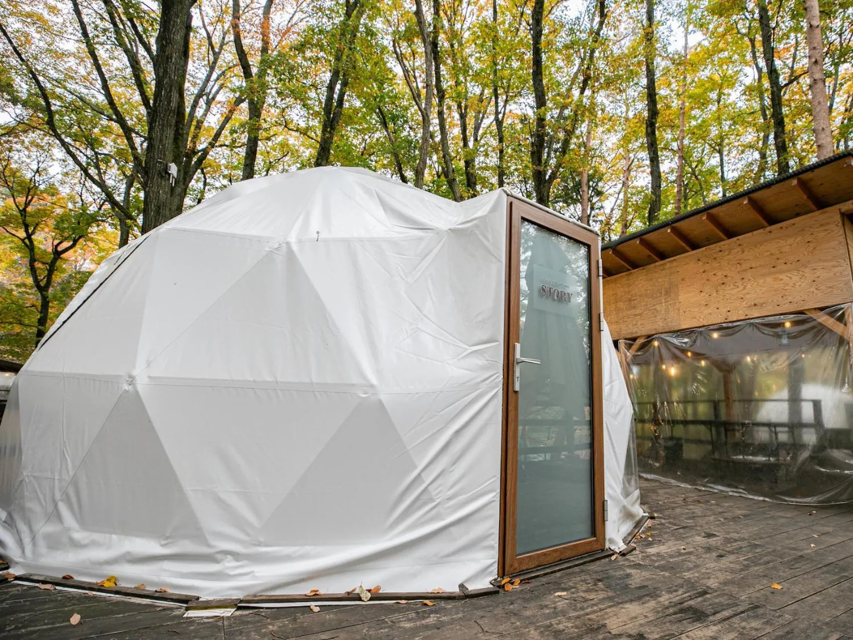 Photo of the whole room in Nagano GLAMPINGBASE enCamp