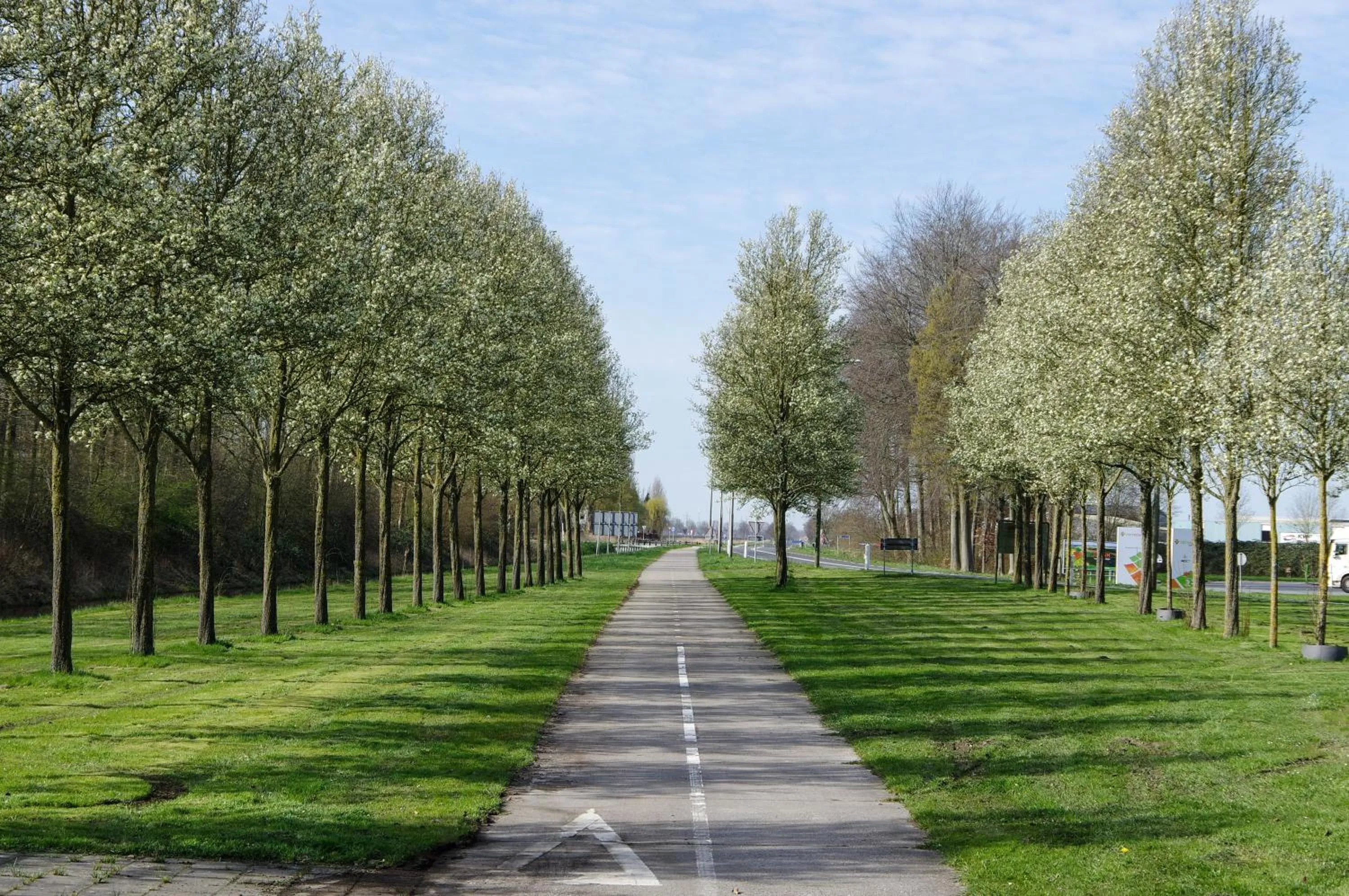 Cycling in Hotel and Restaurant van Saaze