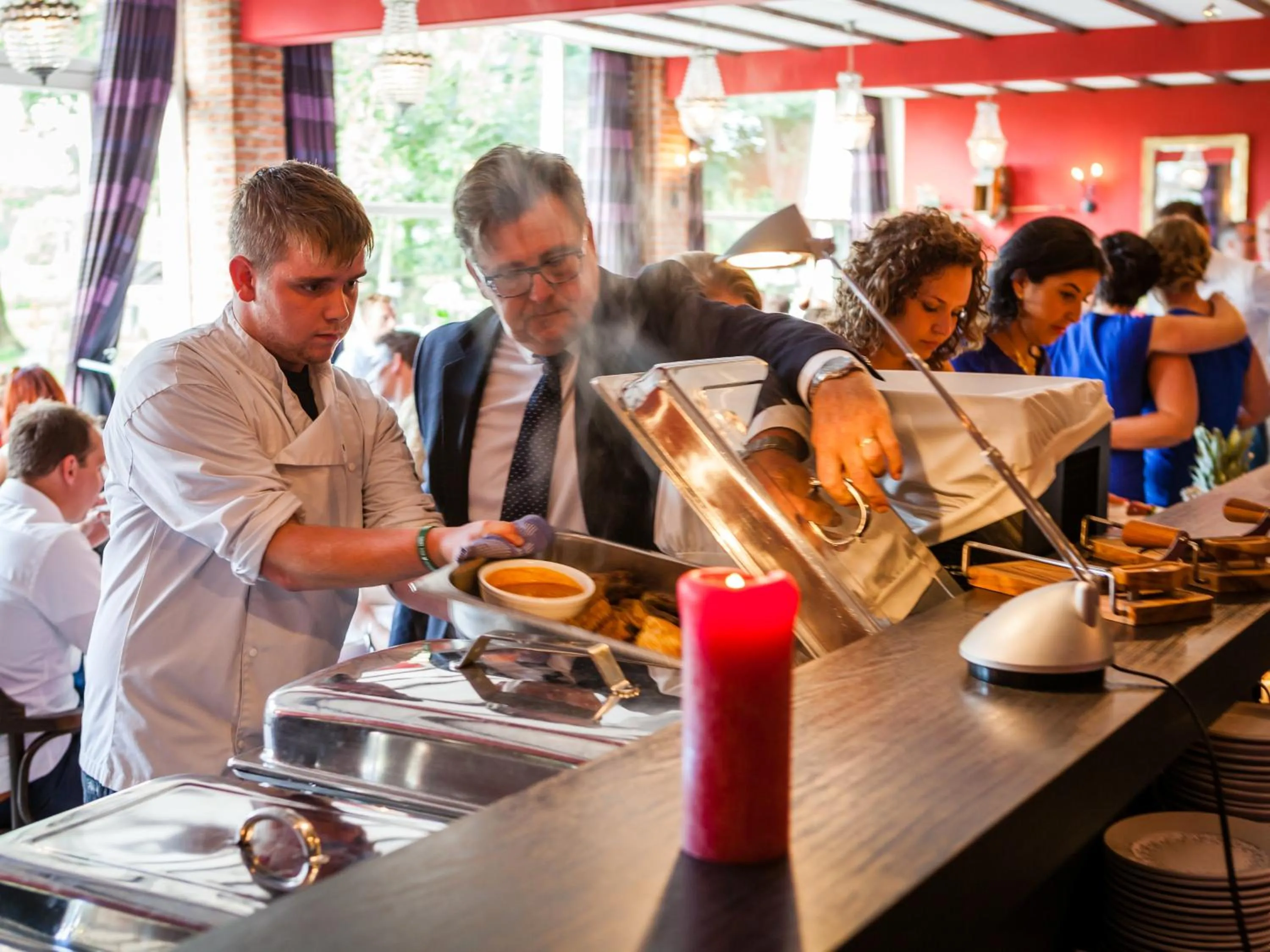 Restaurant/places to eat in Hotel and Restaurant van Saaze