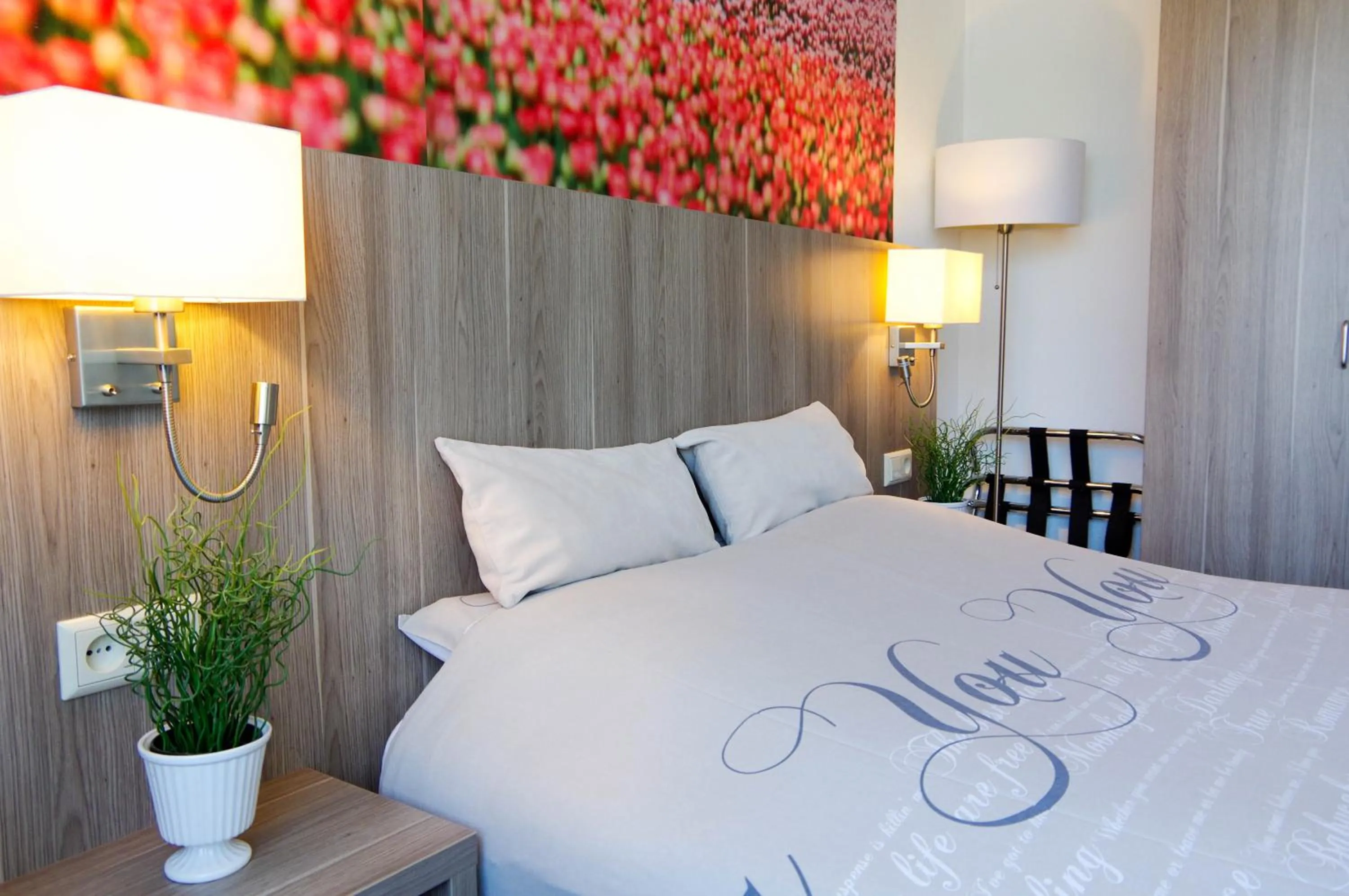 Bed in Hotel and Restaurant van Saaze