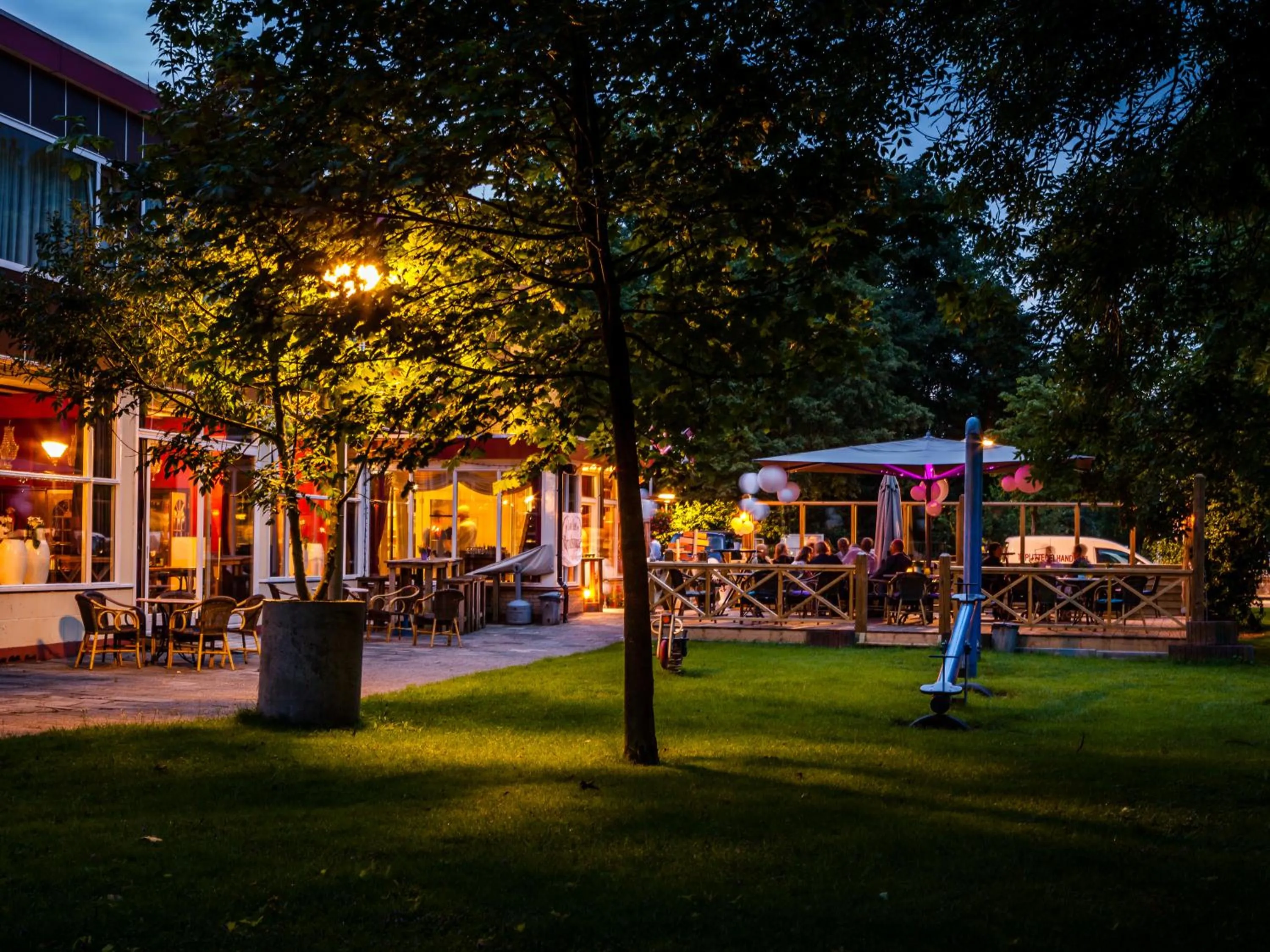 Garden in Hotel and Restaurant van Saaze