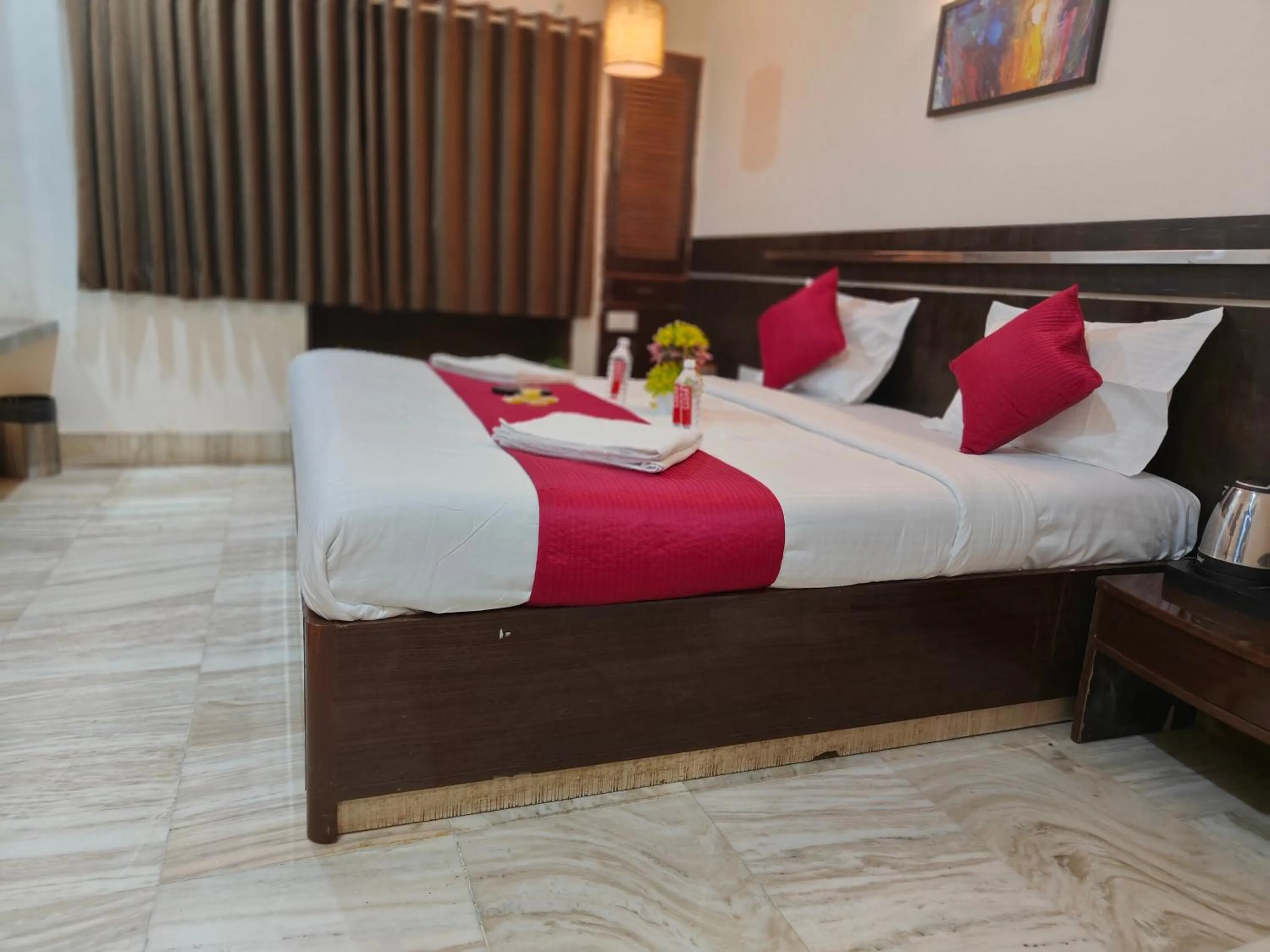 Bedroom, Bed in Hotel Shirdi Park Inn 80 Meters From Sai Samadhi Temple