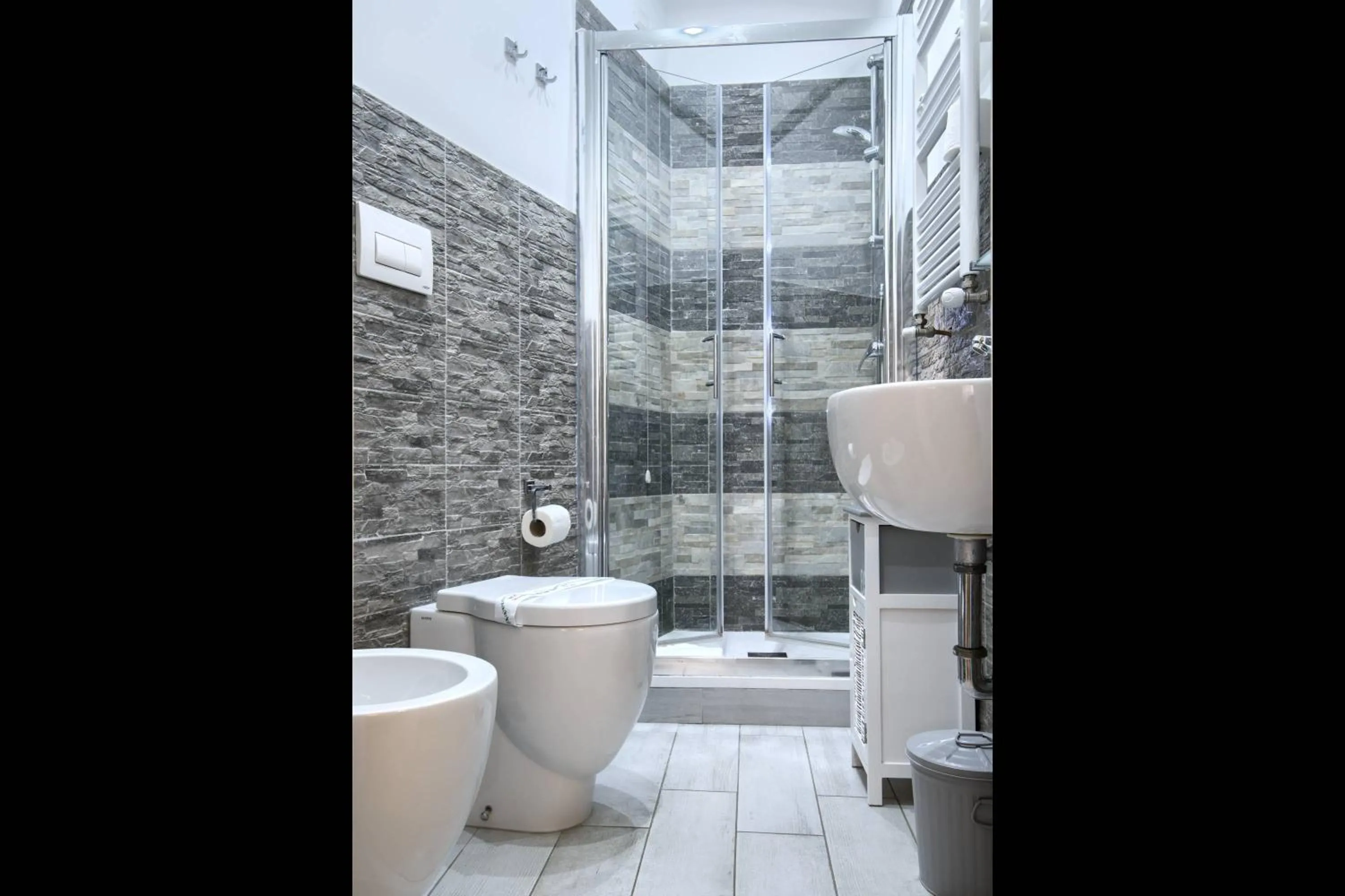 Bathroom in Vatican's Roof