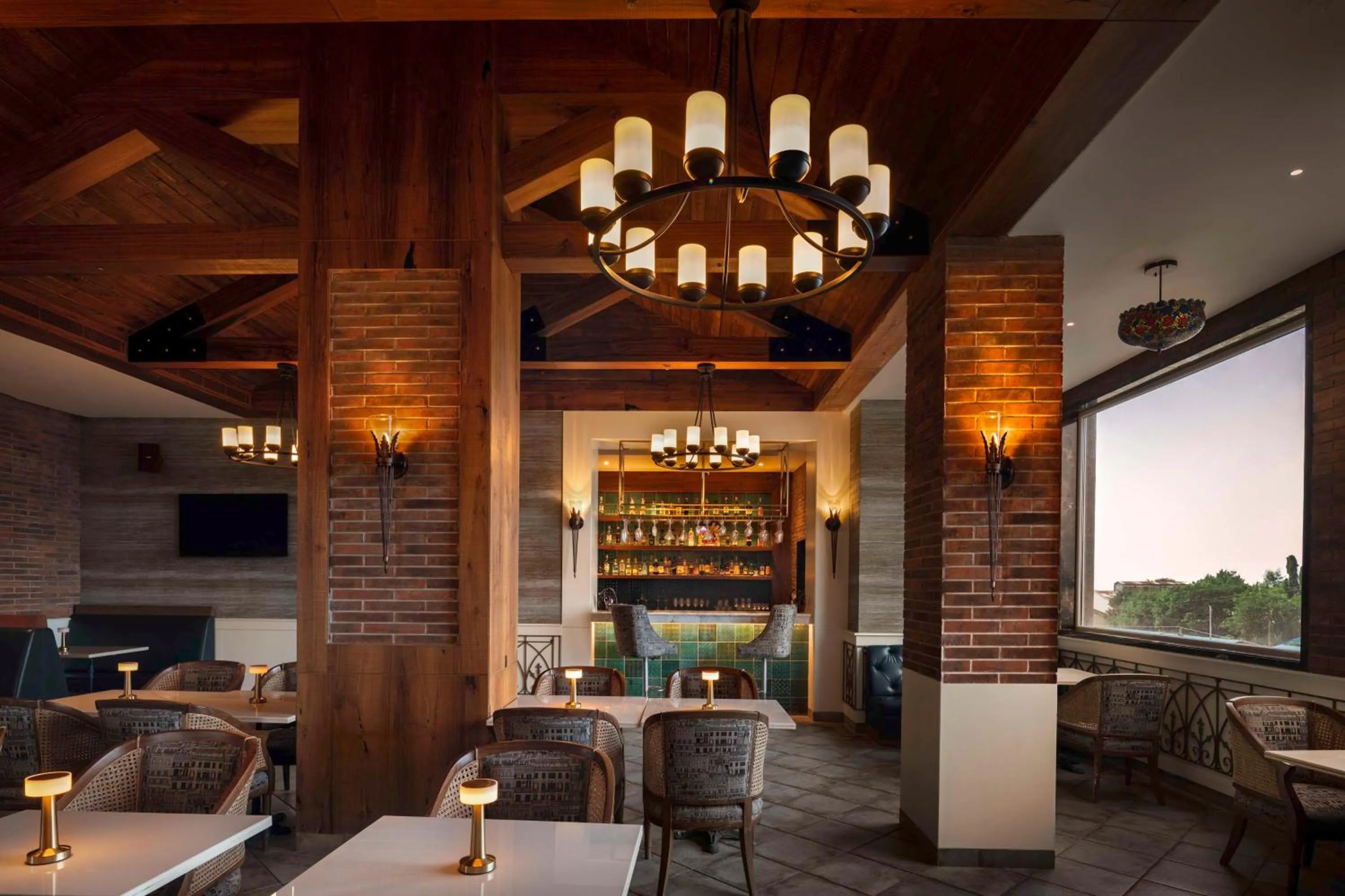 Restaurant/places to eat in Jasraj Palace Yavatmal Hotel, a member of Radisson Individuals