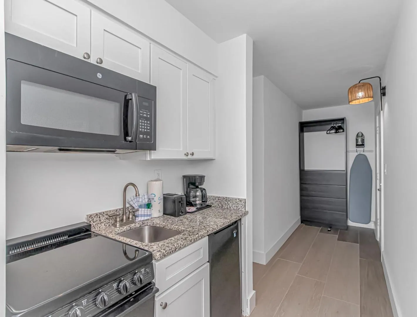 Kitchen or kitchenette in Indigo