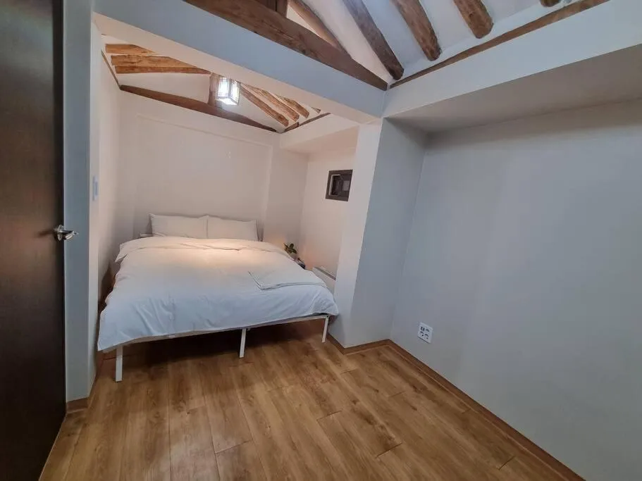 Bedroom, Bed in Bibimbap Hanok Guesthouse Gyeongbokgung