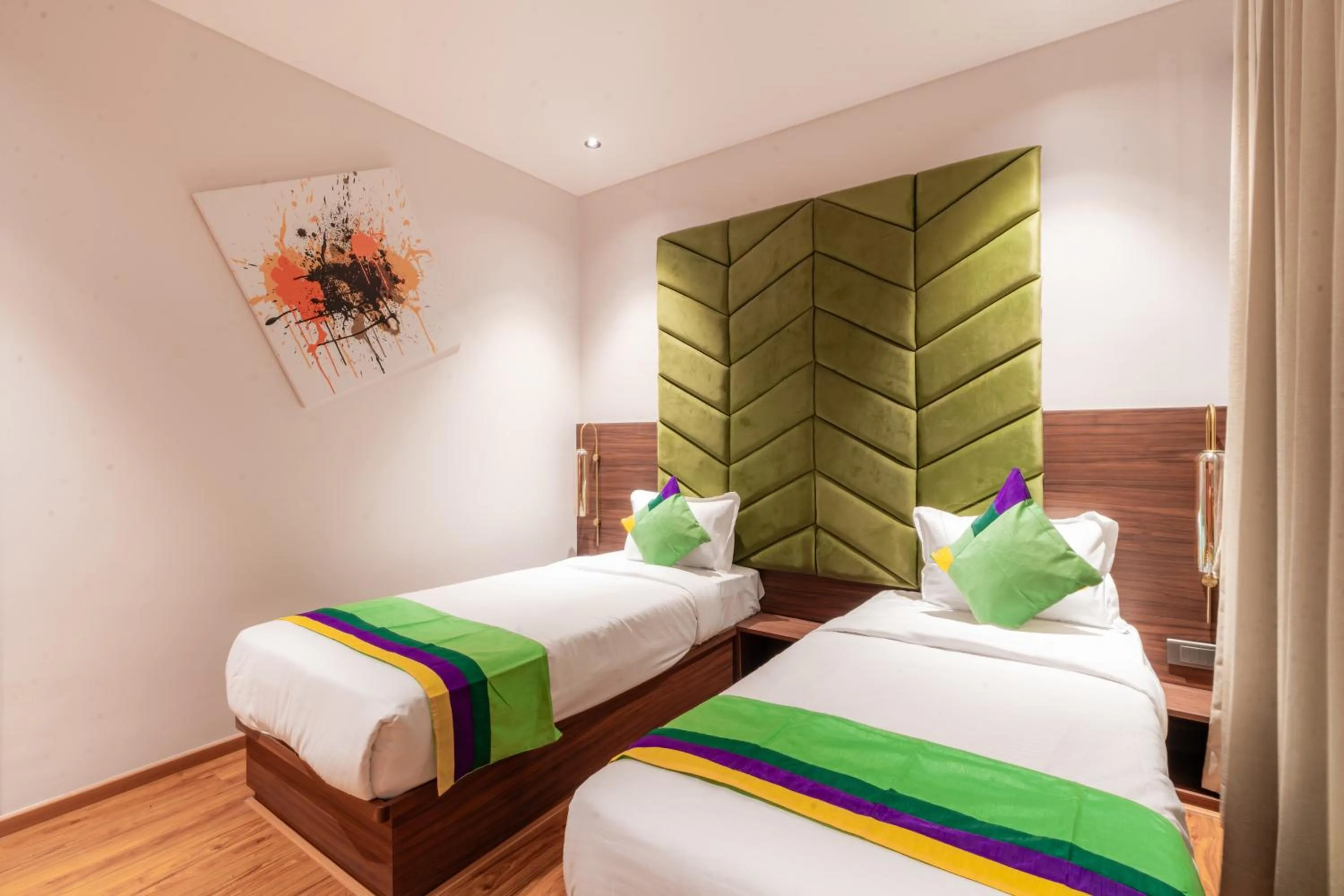 Bedroom, Bed in Treebo Premium Heritage Grand -Majiwada Thane