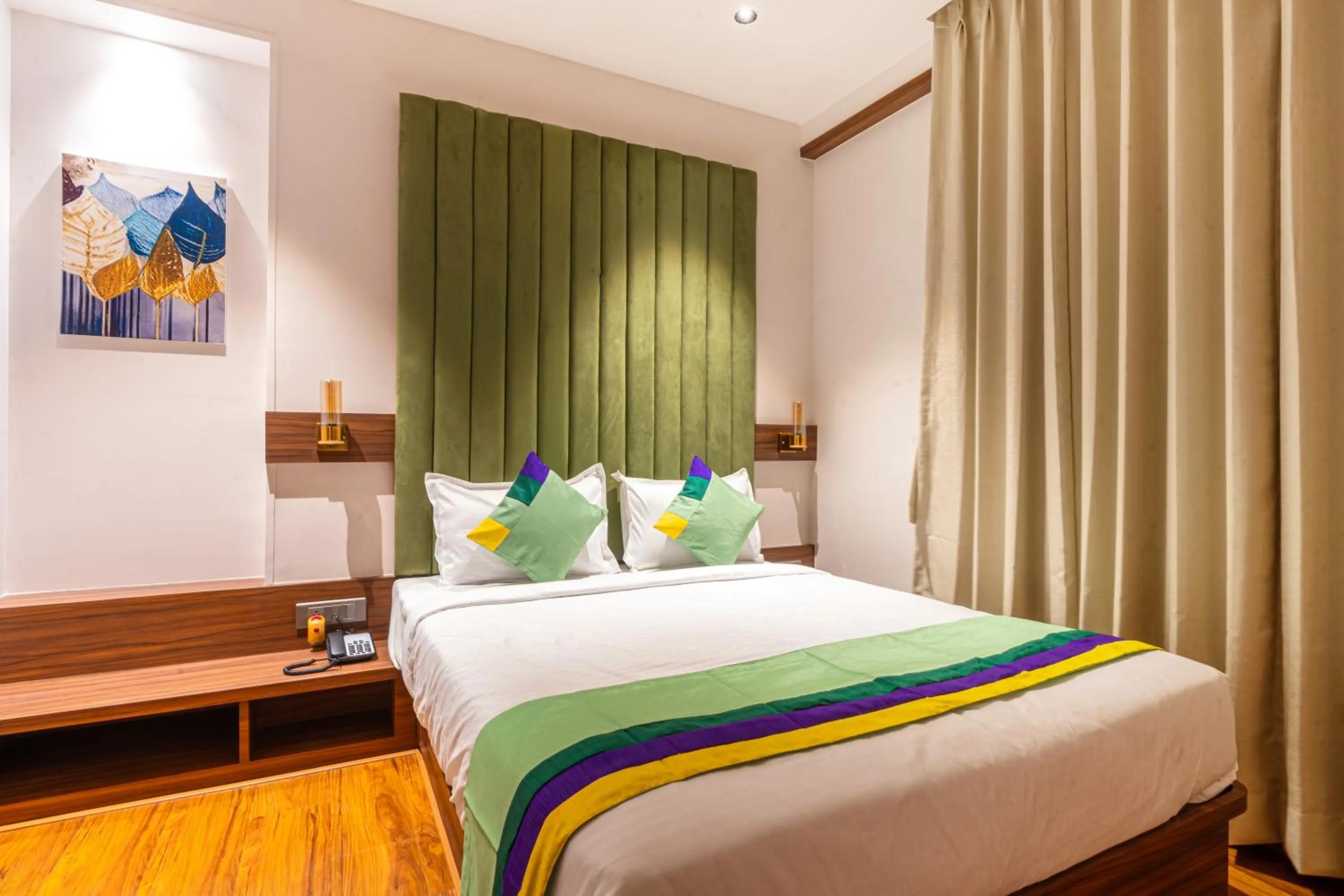 Bedroom, Bed in Treebo Premium Heritage Grand -Majiwada Thane