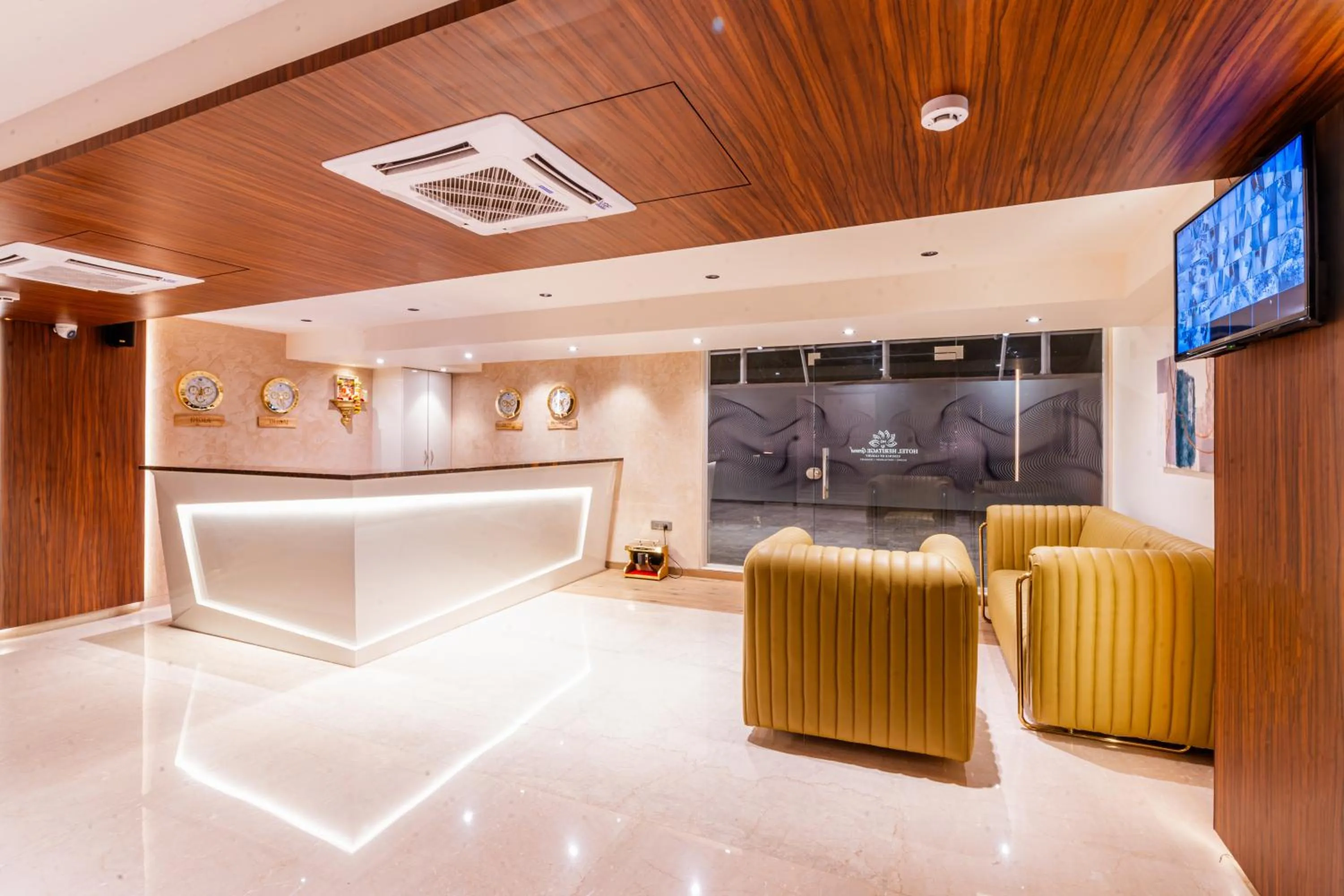 Lobby or reception in Treebo Premium Heritage Grand -Majiwada Thane