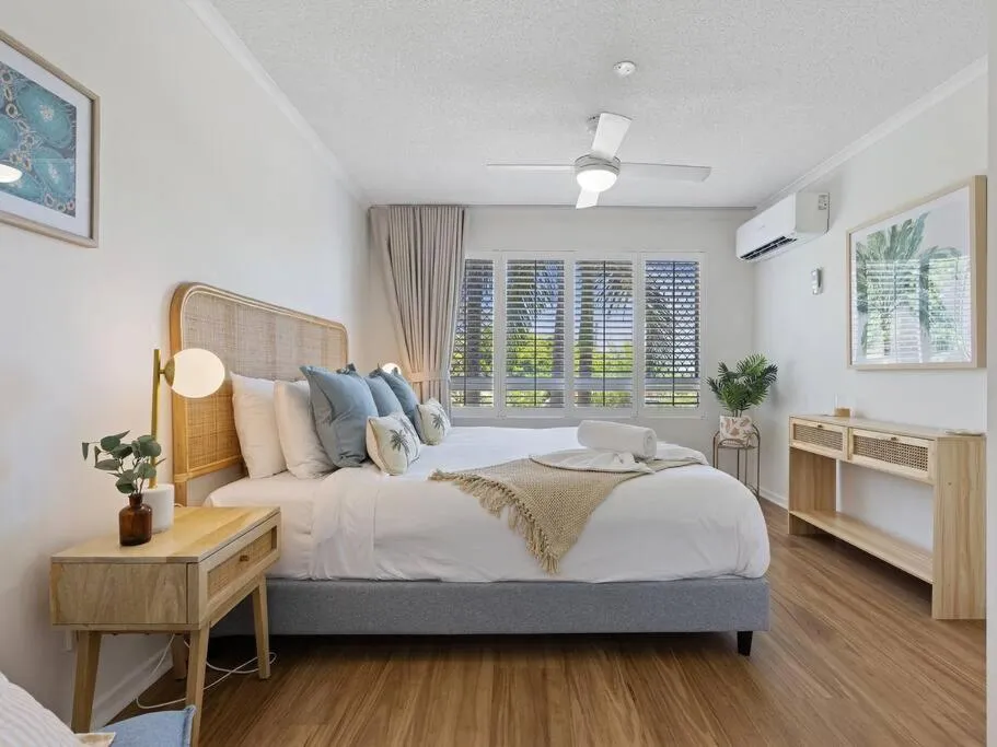 Bed in Luxury on the Beach Surfside Resort -Sunshine Coast