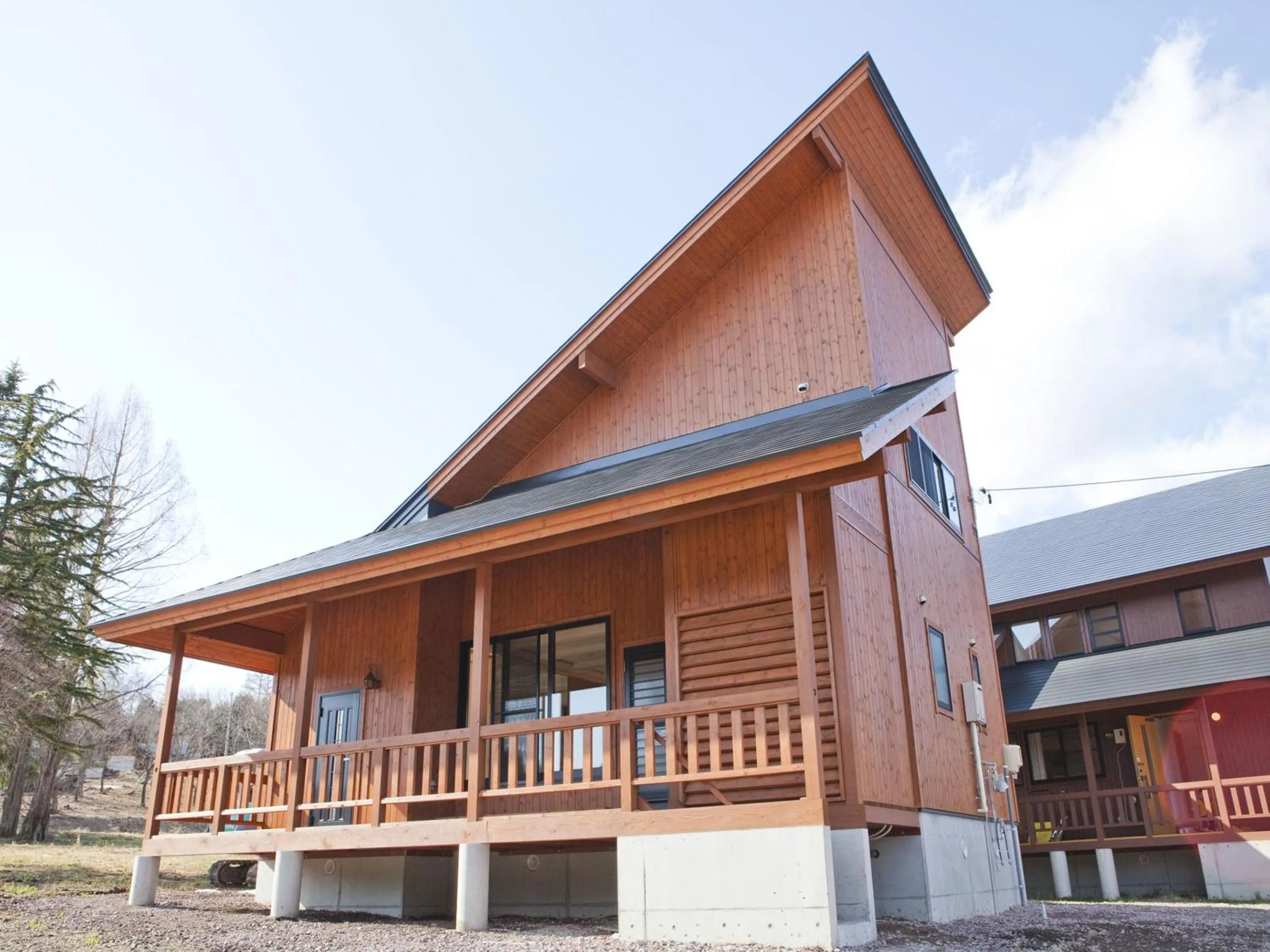 Property building in Nagomiya Hirugano