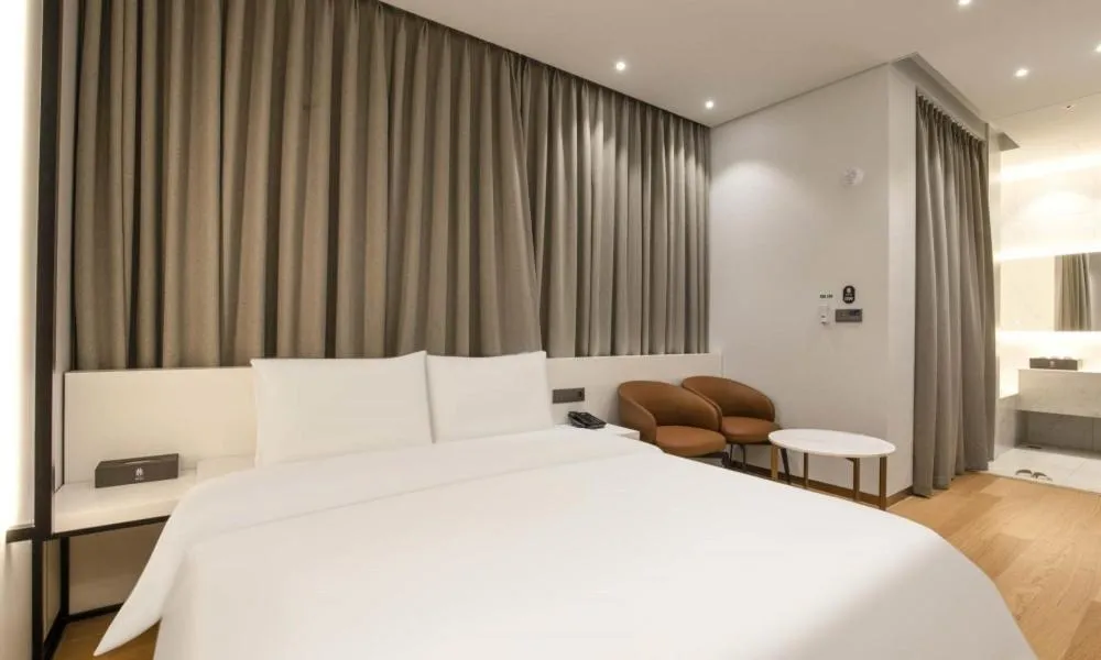 Bed in Uiwang Milos Hotel