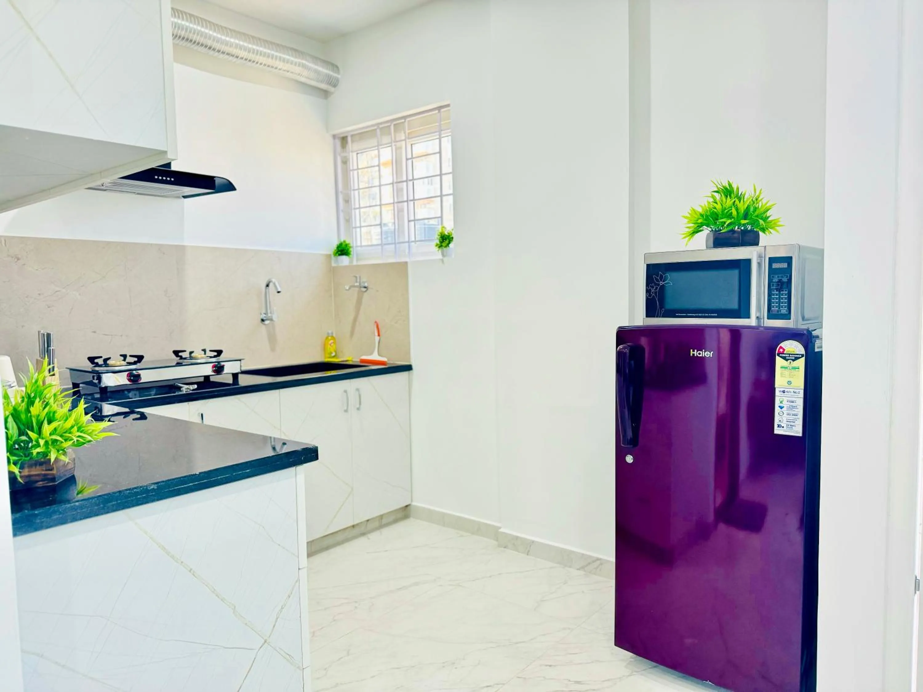 Kitchen or kitchenette in Olive Serviced Apartments BTM Layout