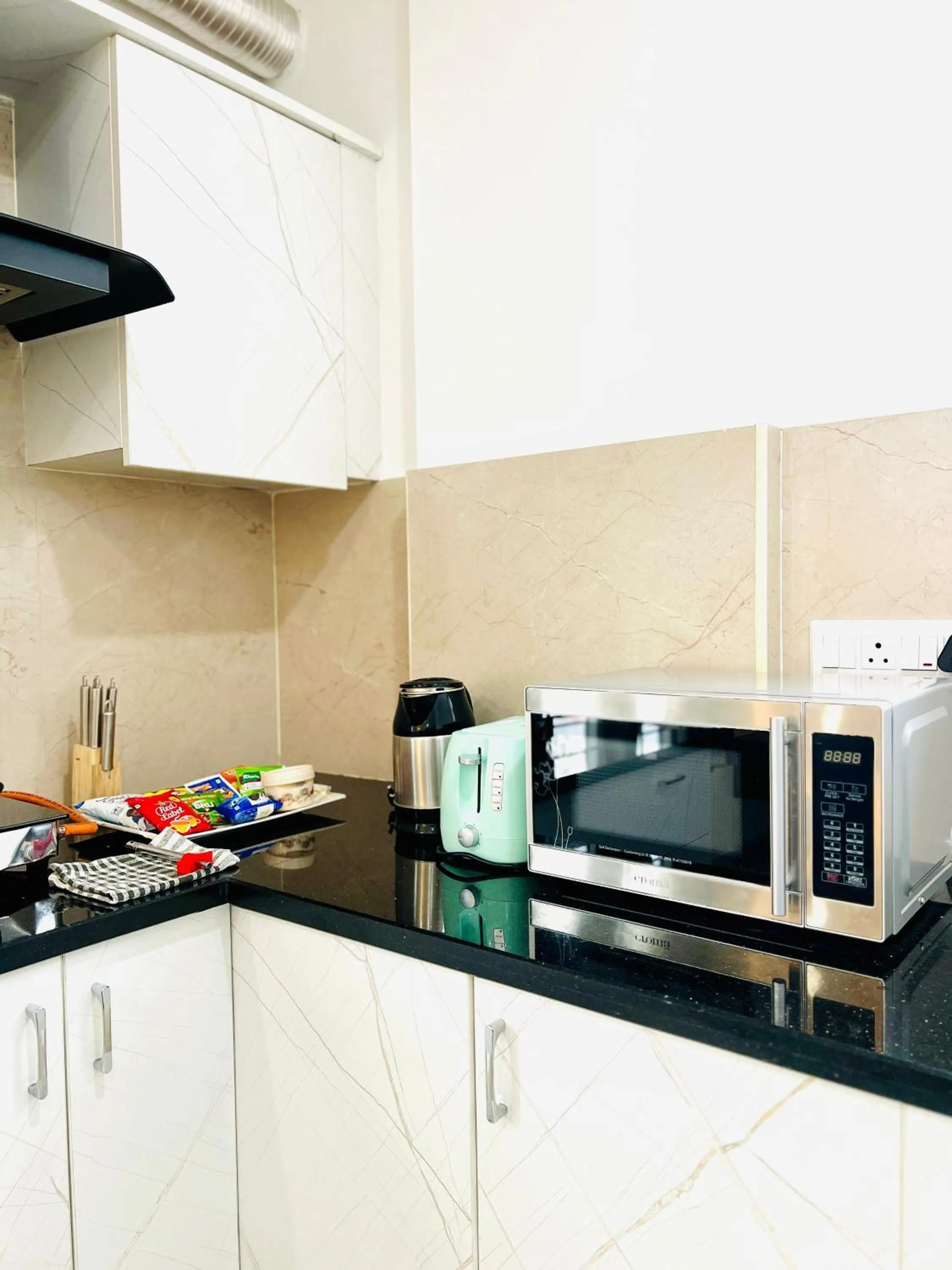 Coffee/tea facilities in Olive Serviced Apartments BTM Layout