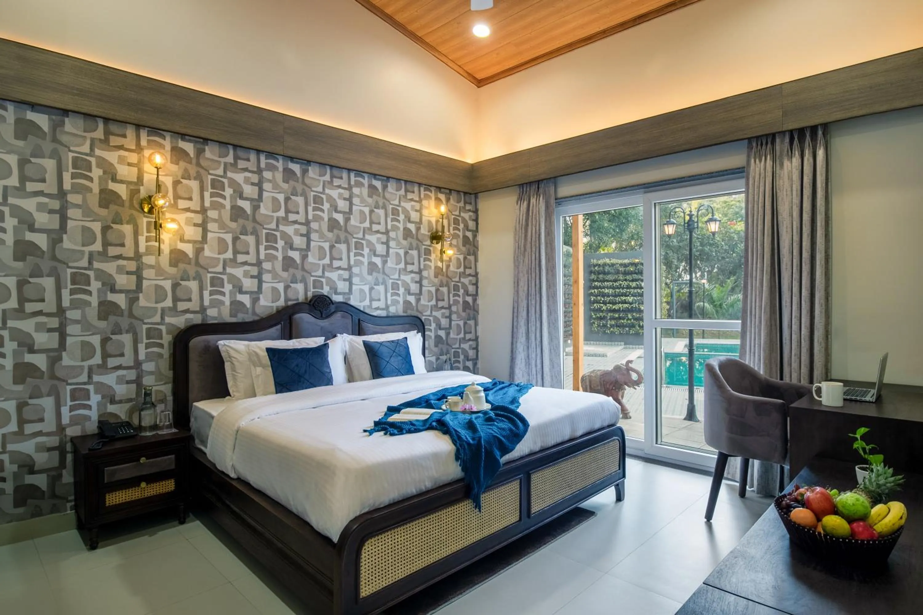 Bed in ELIVAAS 6 BHK Farmstay with Pvt Pool & Garden - Esh