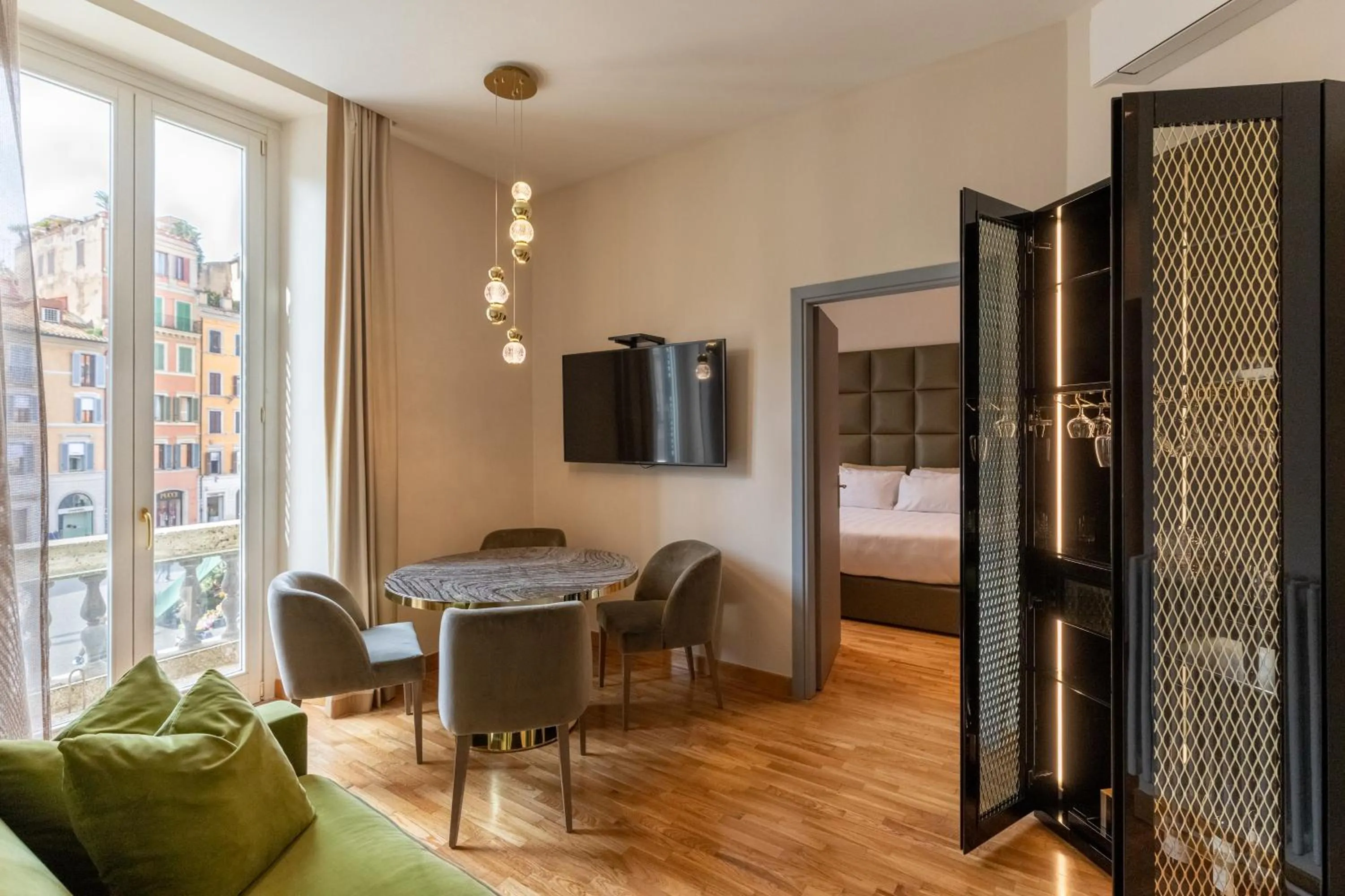 TV and multimedia, Bed in Residenza Pierret