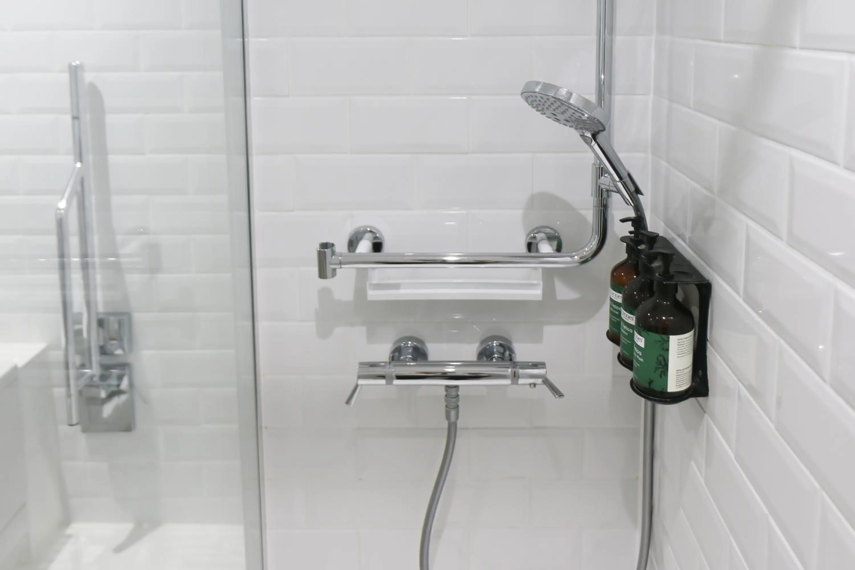 Bathroom in voco Oxford Spires by IHG