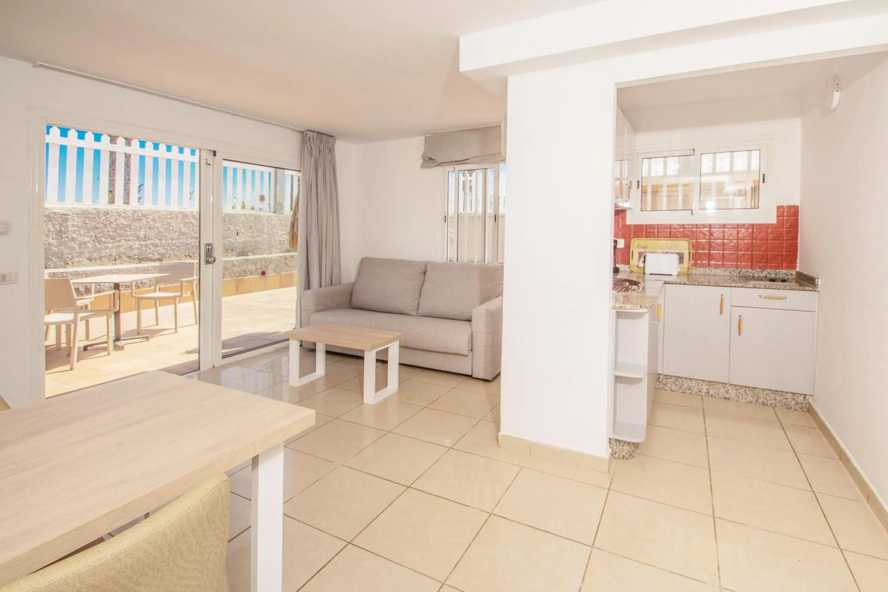 Apartamentos Cocoteros